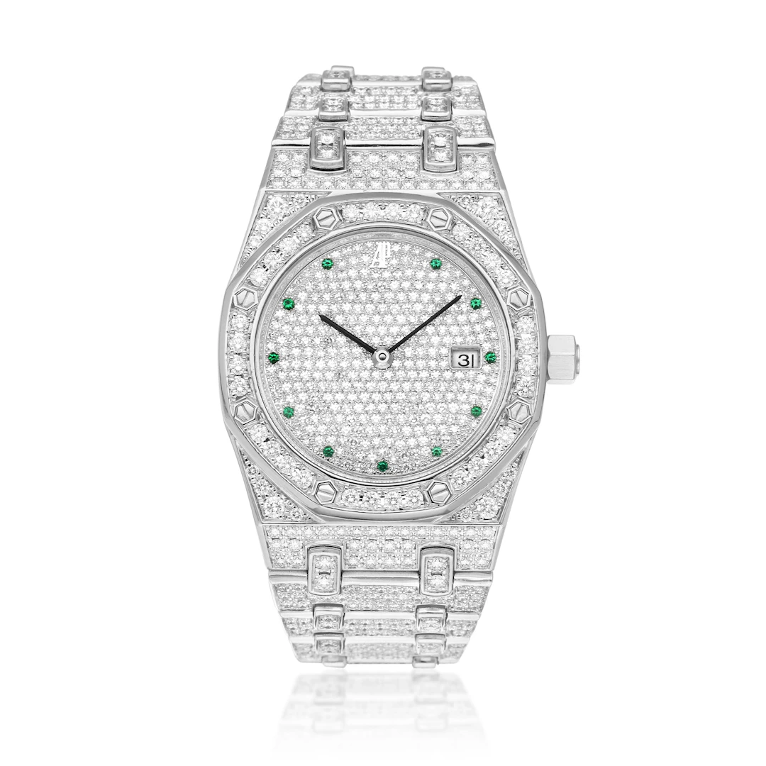 Royal Oak (Reference 15055BC.ZZ.0978BC.01). A 33mm white gold diamond