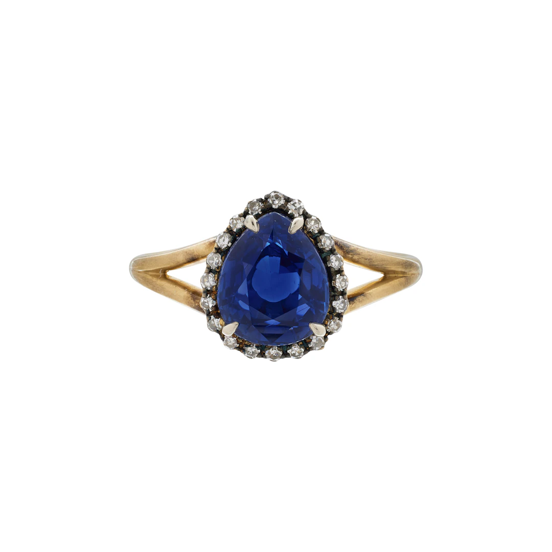 Gold, 2.80ct Kashmir Sapphire and Diamond Ring
