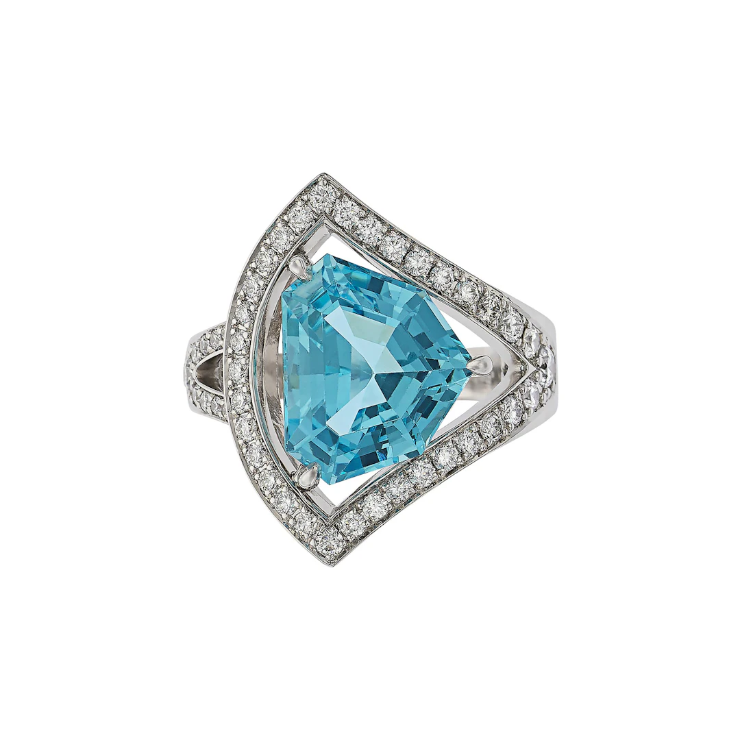 Platinum, Aquamarine and Diamond Ring