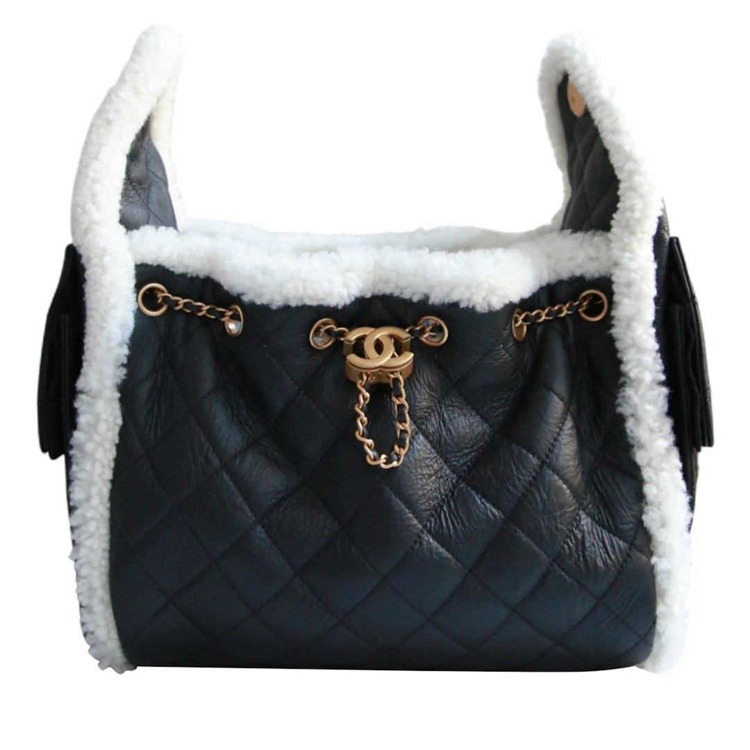 Black Quilted Crumpled Sheepskin and White Shearling Small 25 Aged