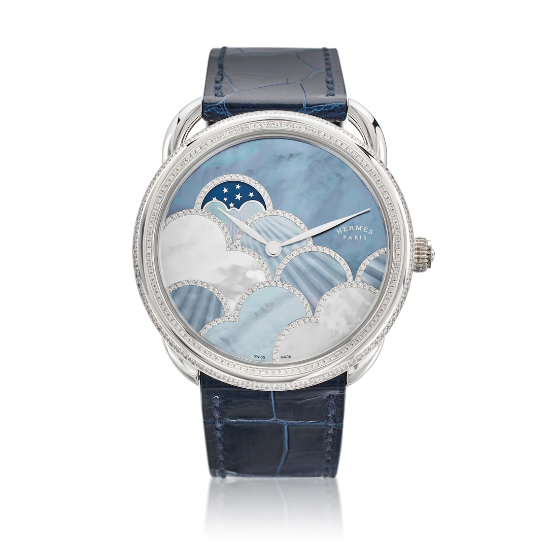 Arceau Petite Lune Dans Les Nuages (Reference AR7.B92). A 38mm white