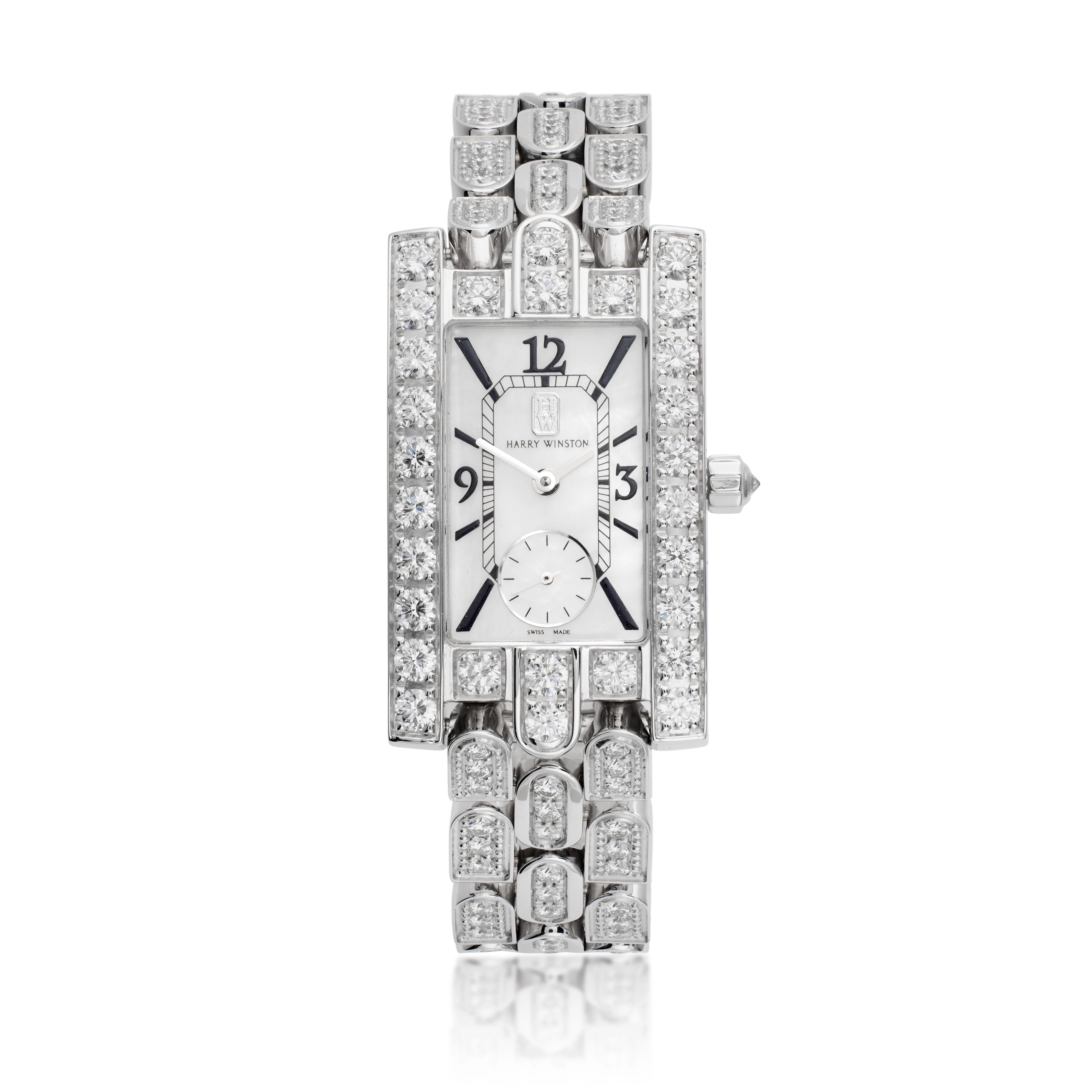Avenue (Reference N3006). A white gold diamond set quartz wristwatch.