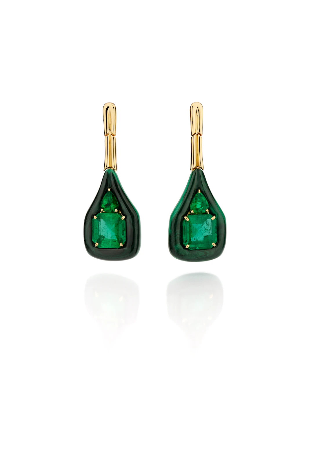 Exclusive | High Surround Emerald Earrings