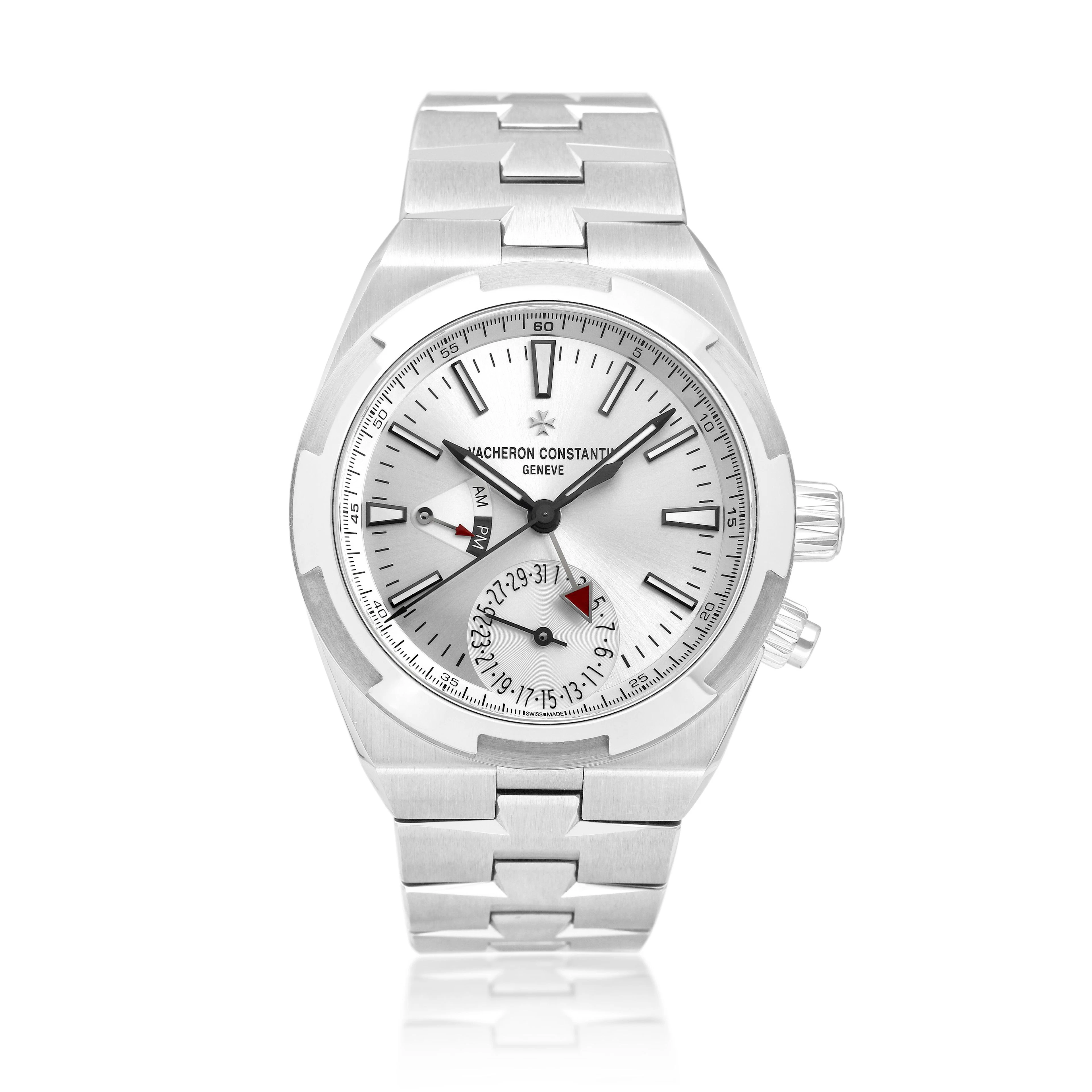 Overseas (Reference 7900V/110A-B333). A 41mm stainless steel automatic