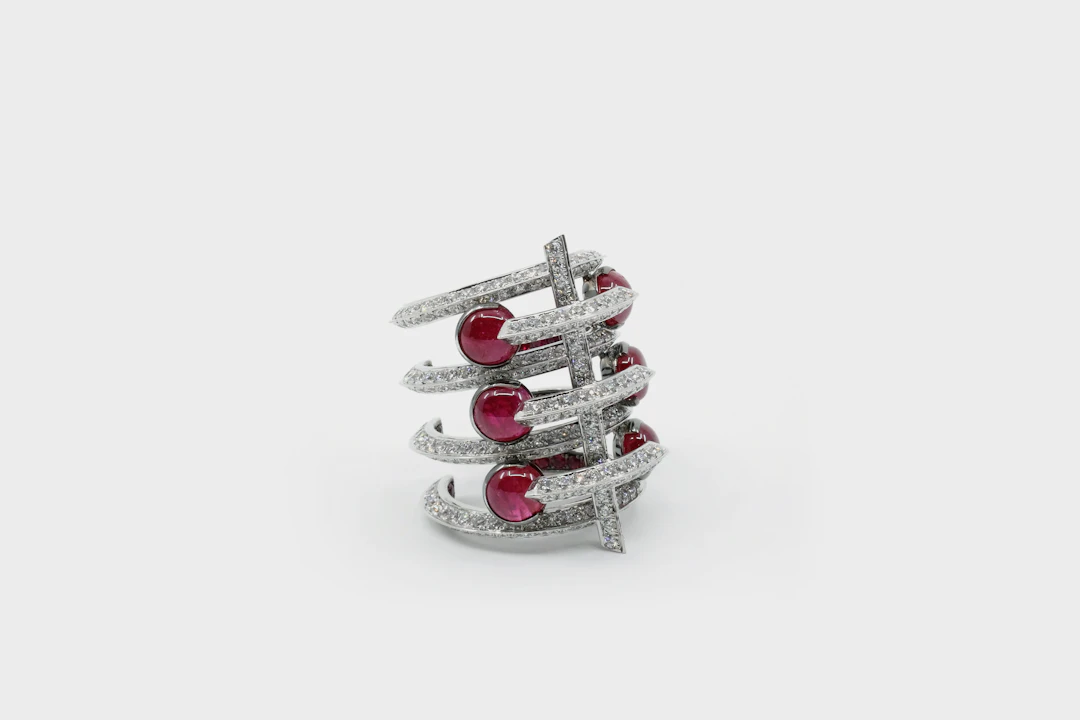 Fish 3-Rib Ruby Ring