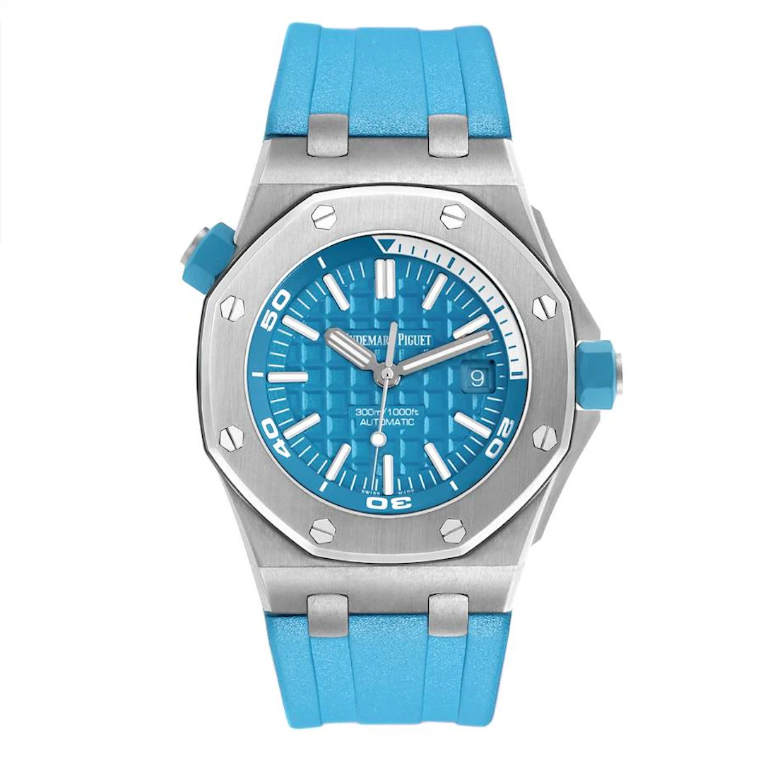 Royal Oak Offshore Diver (Reference 15710ST.OO.A032CA.01). A 42mm