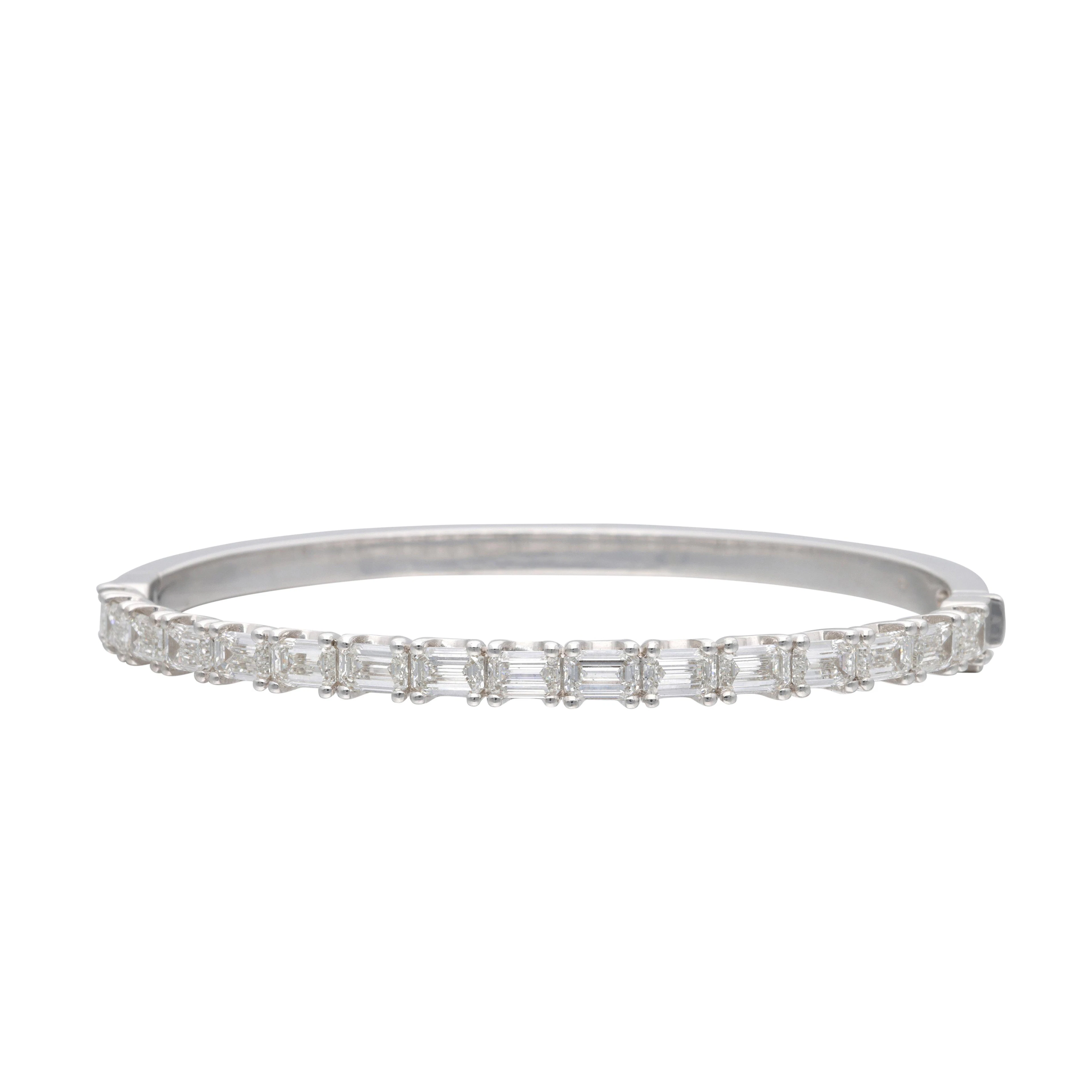 White Gold and 4.85ctw Diamond Bangle Bracelet