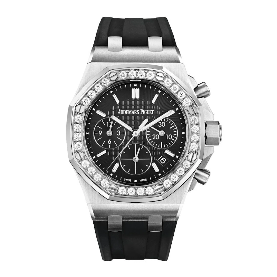 Royal Oak Offshore (Reference 26231ST.ZZ.D002CA.01). A 37mm stainless