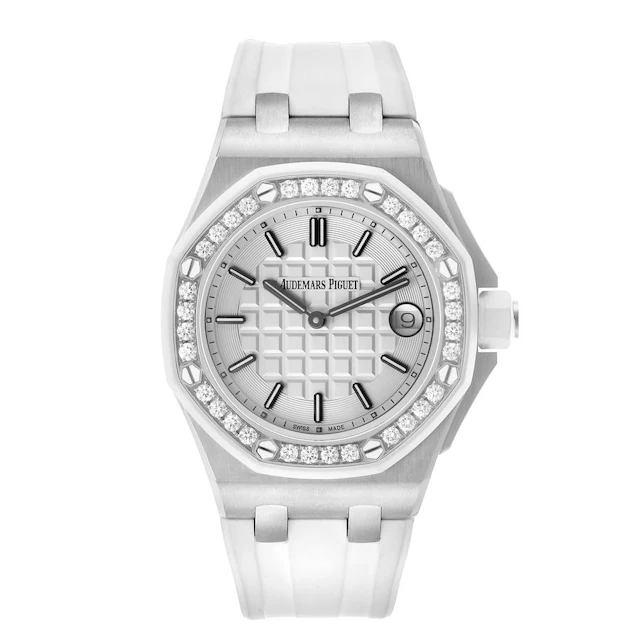 Royal Oak Offshore (Reference 67540SK.ZZ.A010CA.01). A 37mm stainless