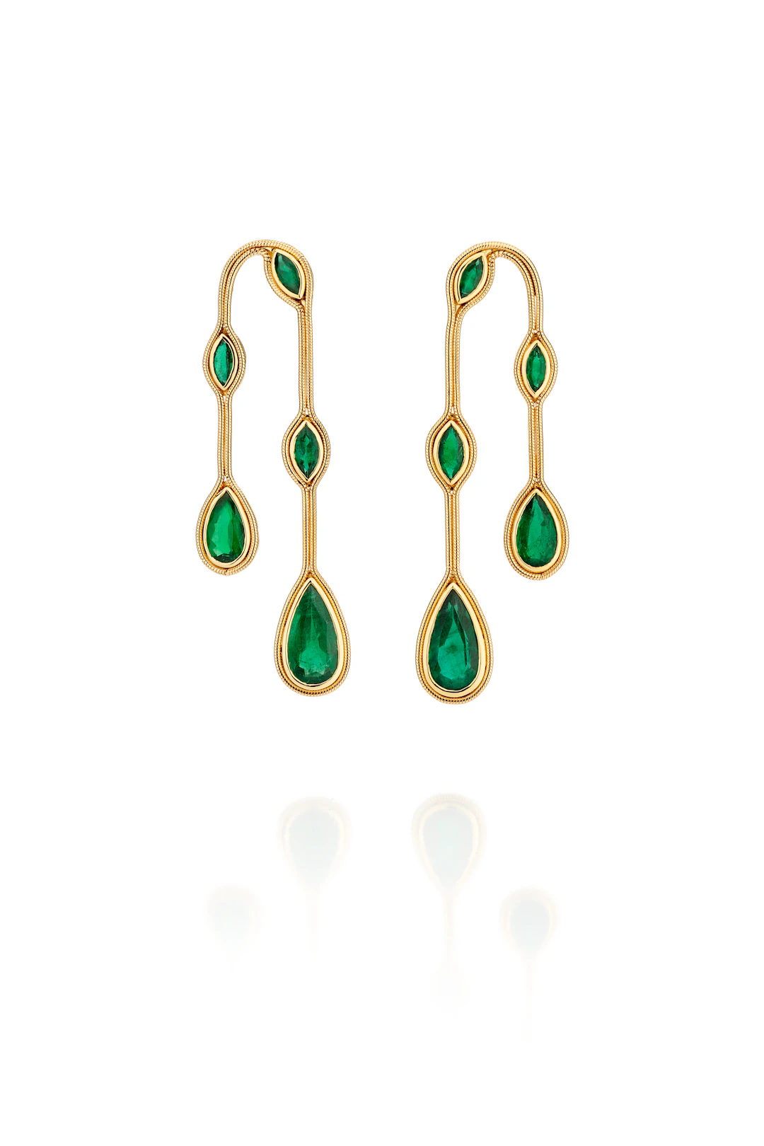 Exclusive | High Fluid Emerald Chain Earrings