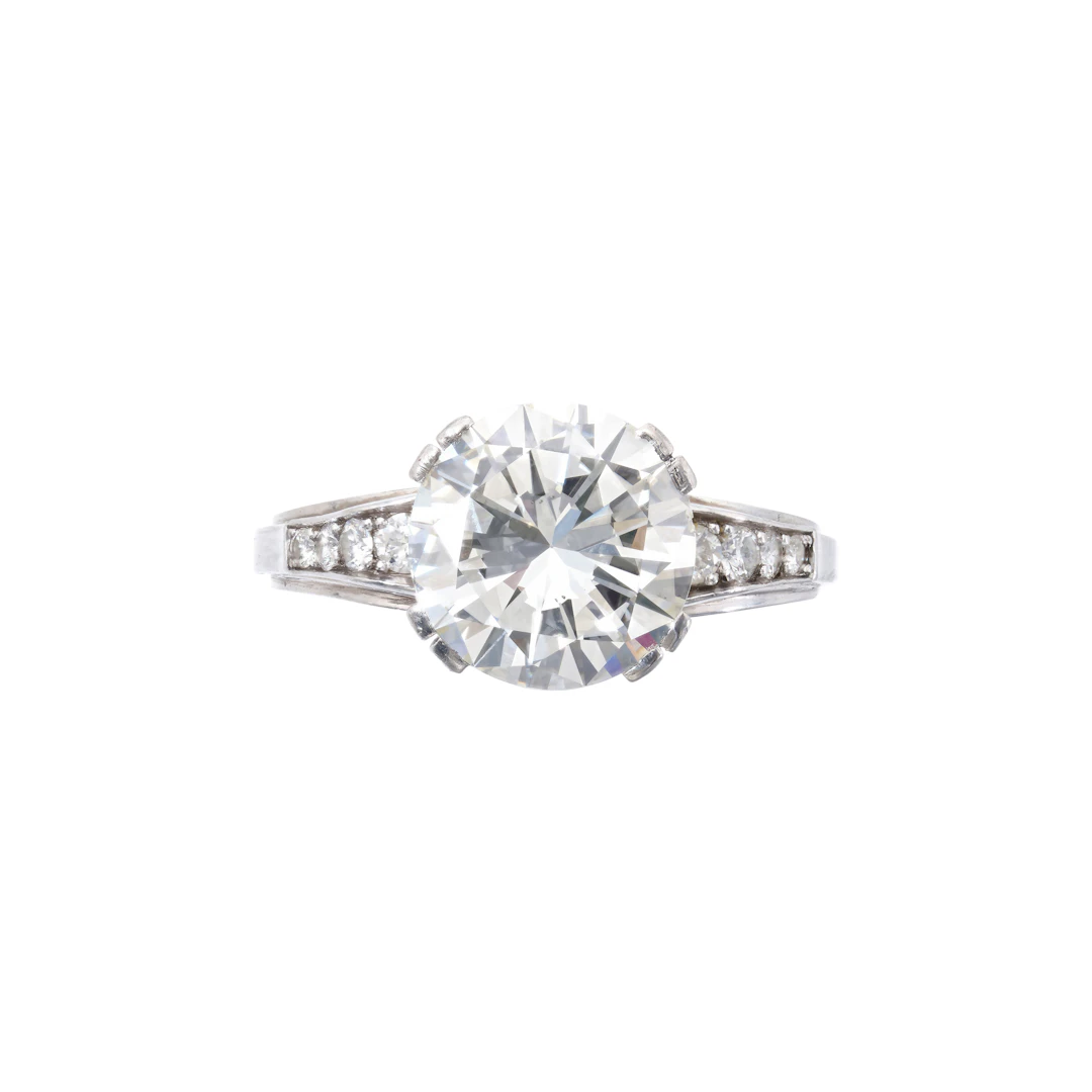 Diamond Ring weighing 4.17 carats