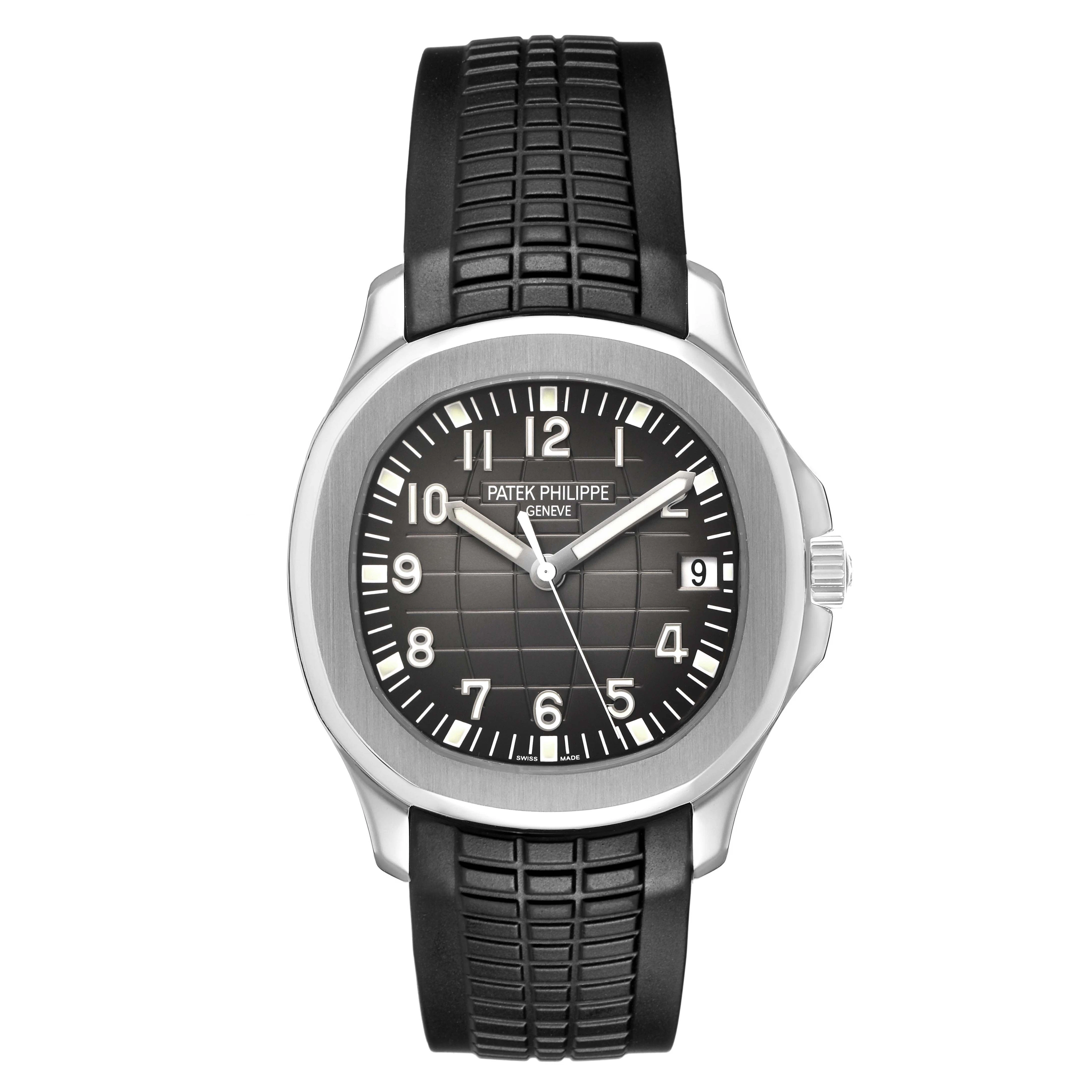 Aquanaut (Reference 5167A-001). A 40mm stainless steel automatic wristwatch