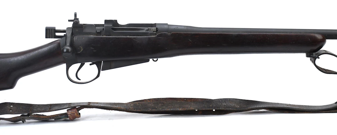 20TH C. BRITISH NO. 4 BOLT ACTION RIFLE.