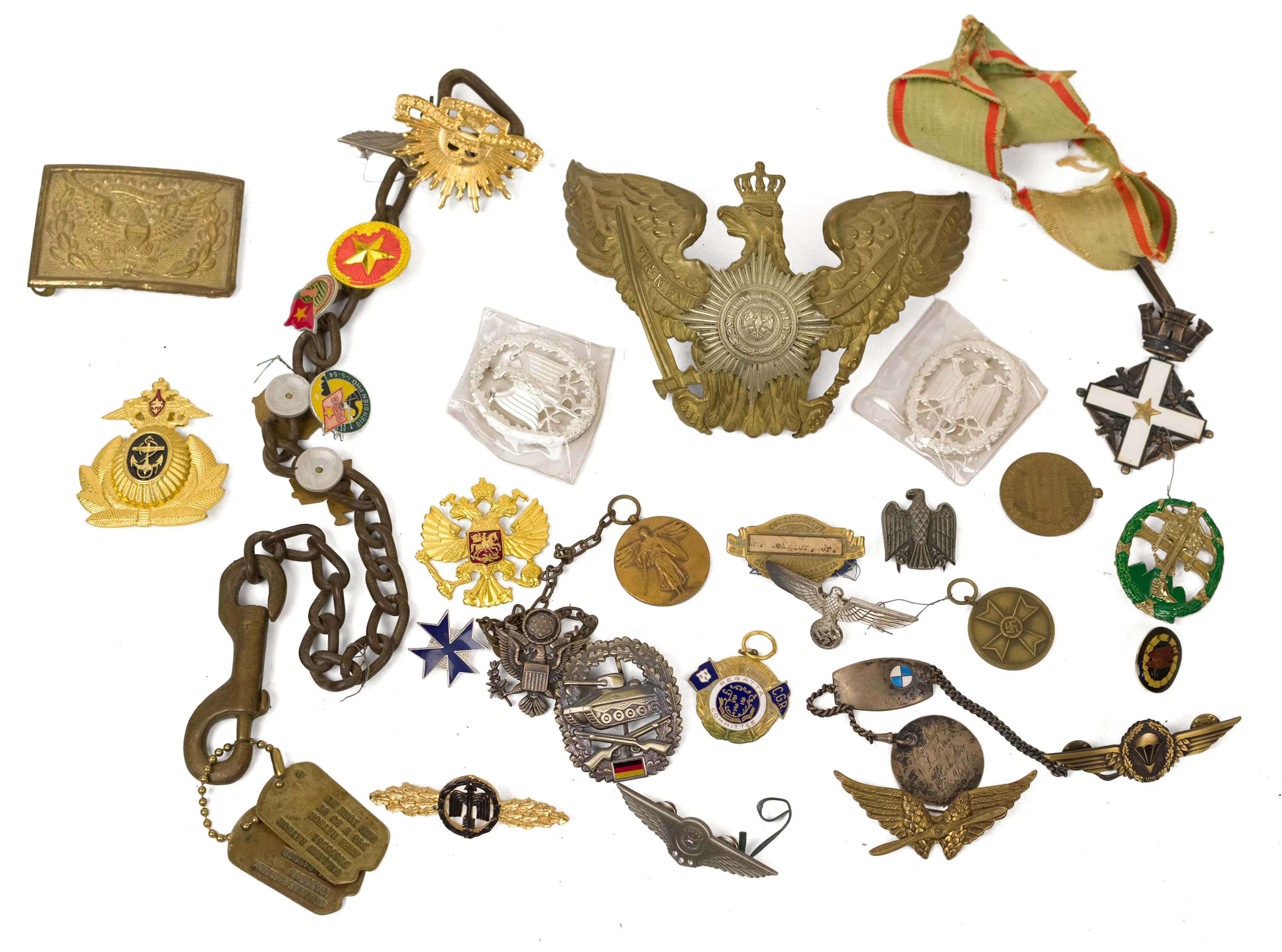 20TH C. MILITARY BADGES AND MEDALS COLLECTION.