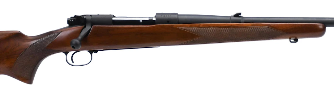 WINCHESTER MODEL 70 .220 SWIFT BOLT ACTION RIFLE.