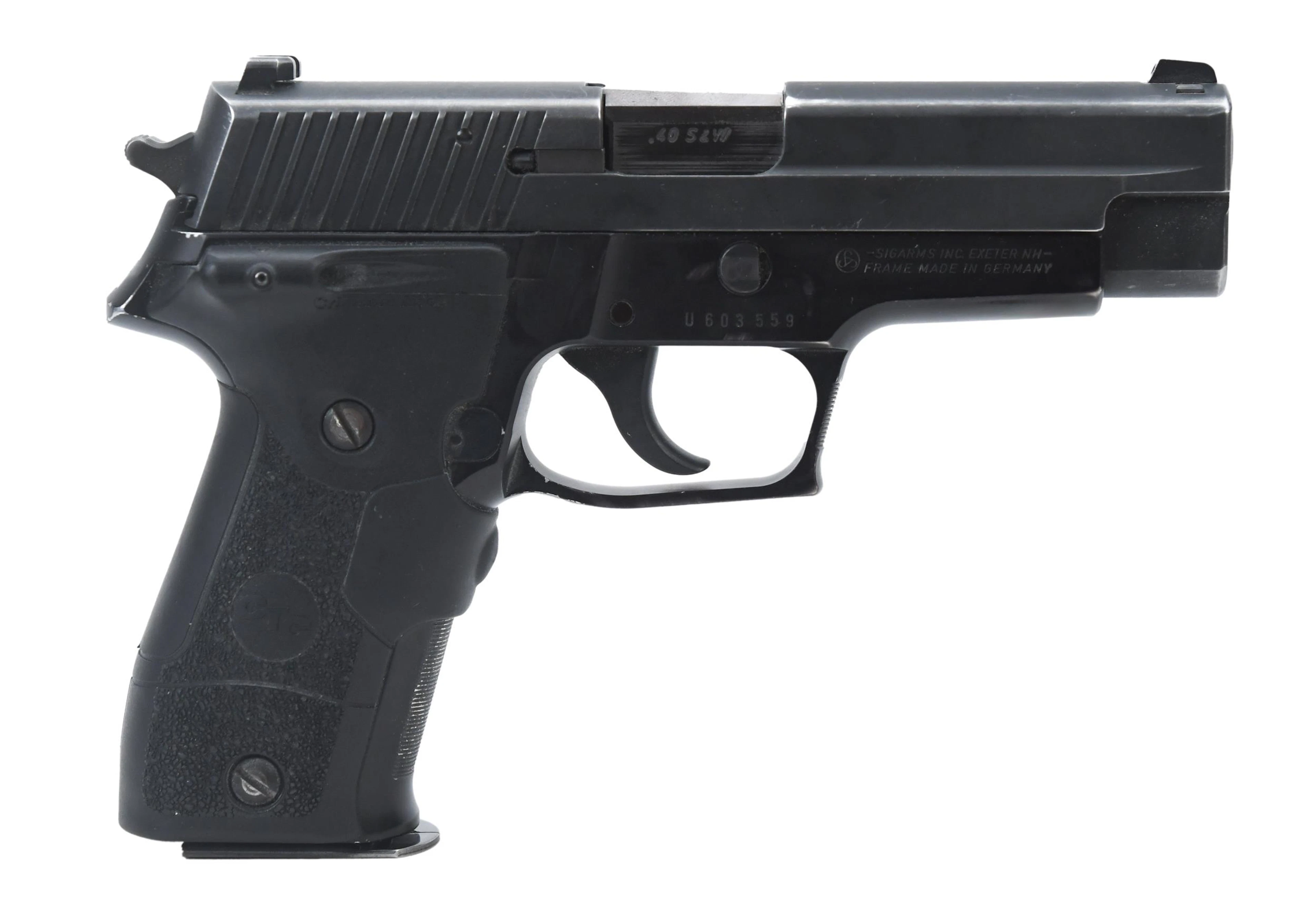 SIG SAUER P226 .40 S&W SEMI AUTO PISTOL.