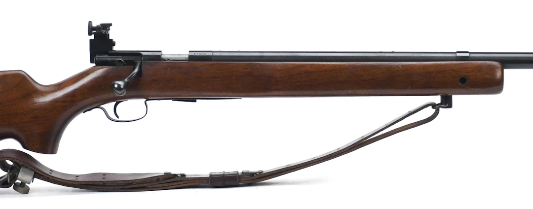 WINCHESTER MODEL 75 TARGET .22 LR BOLT ACTION RIFLE.