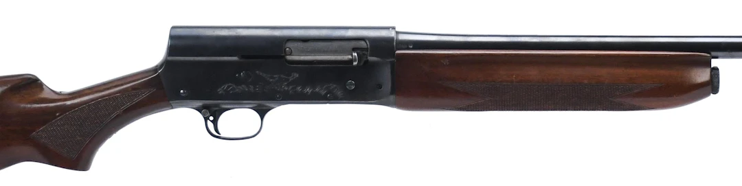 REMINGTON 11, 20 GAUGE SEMI AUTO SHOTGUN.