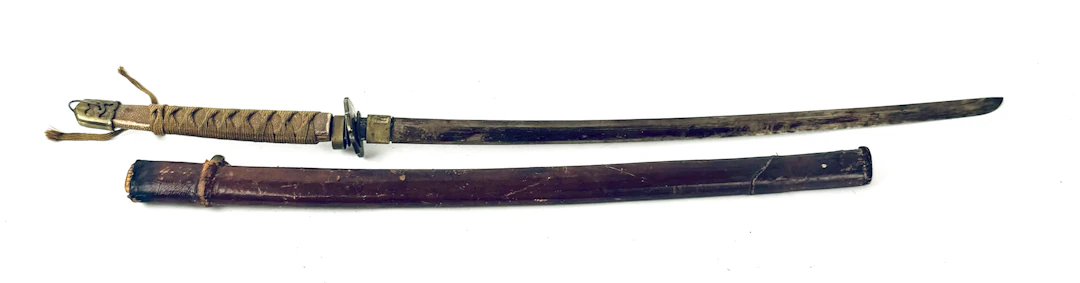 20TH C. JAPANESE WWII OFFICER'S SHIN GUNTO SWORD.