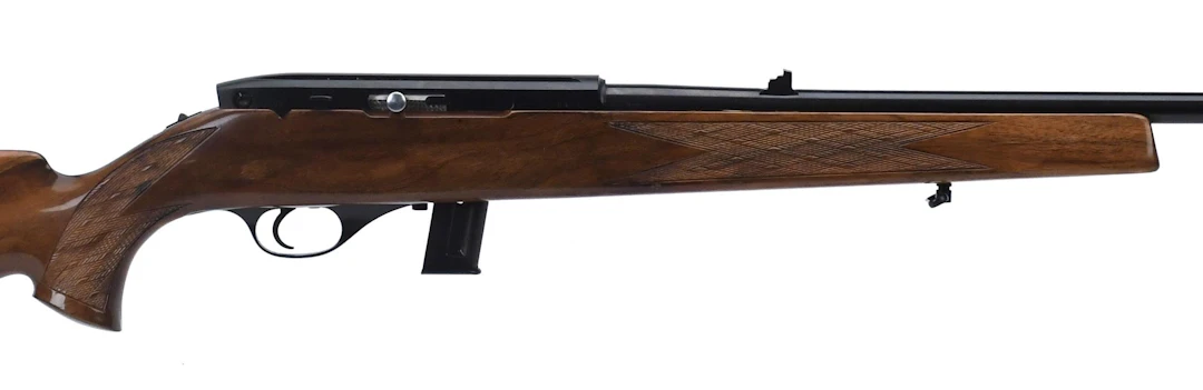 20TH C. WEATHERBY MARK XXII .22 SEMI-AUTO RIFLE.