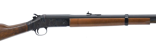 H&R HUNTSMAN .58 CAL BLACK POWDER MUZZLELOADER.
