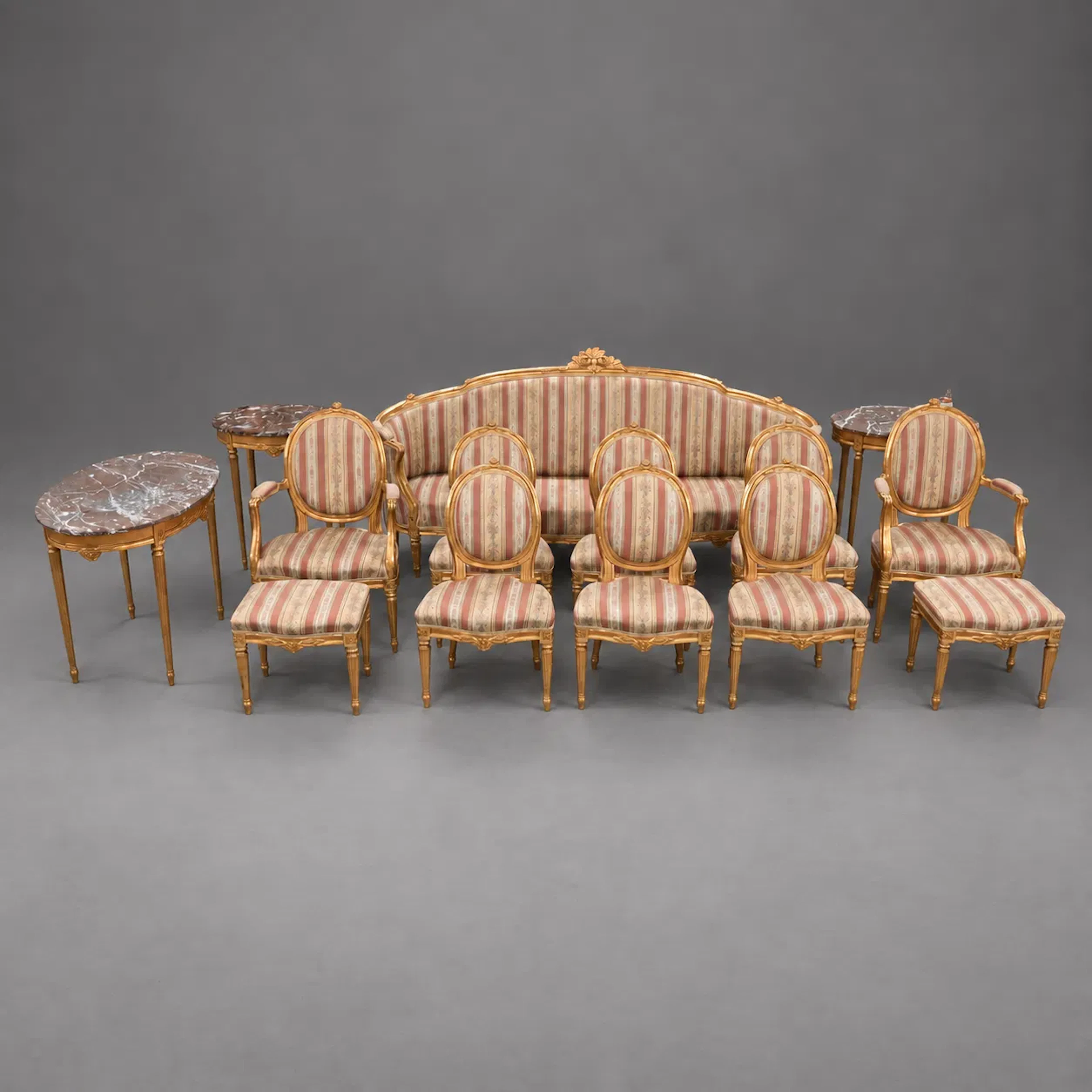 Salongsgrupp, 14 delar, gustaviansk stil, 1900-talets första hälft.