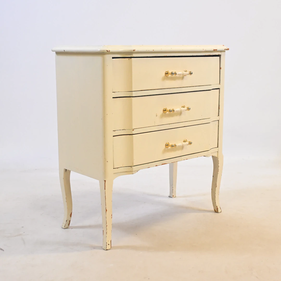 Byrå, Louis XVI-stil, 1900-tal.