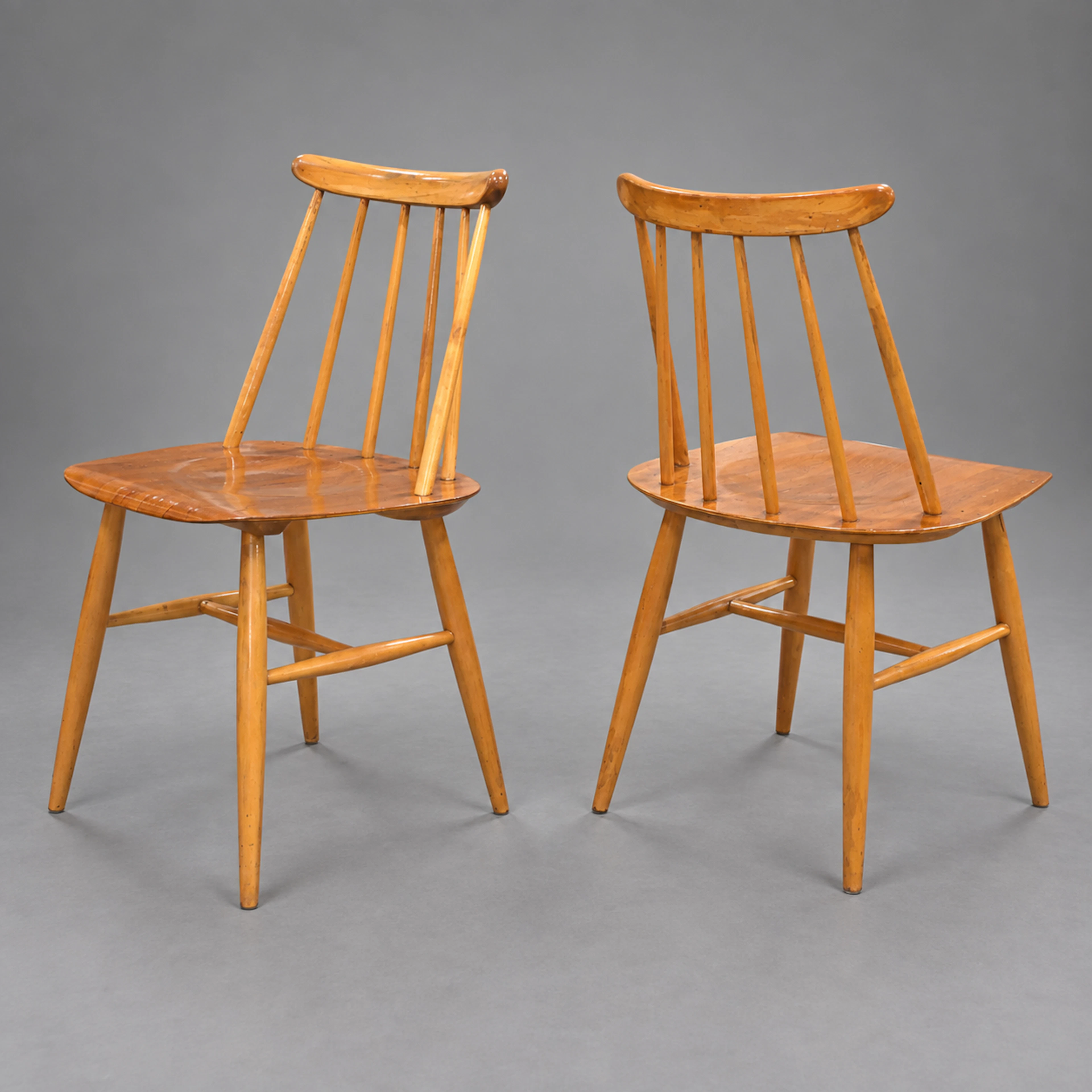 Ilmari Tapiovaara, stolar, ett par, "Fanett", Edsbyverken, 1950/60-tal.
