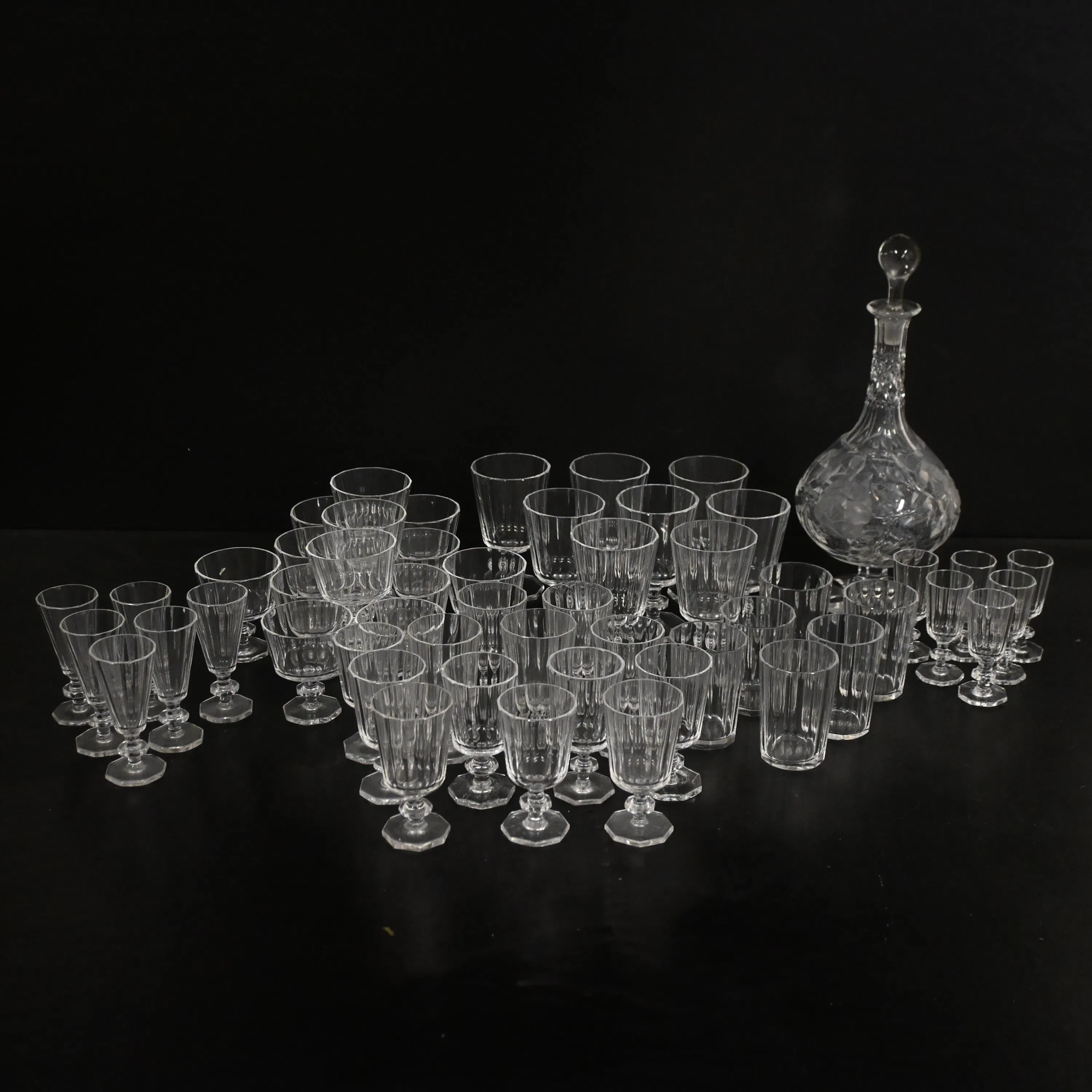 Elis Bergh, glasservis, 54 delar, "Karlberg", Kosta, 1900-tal.