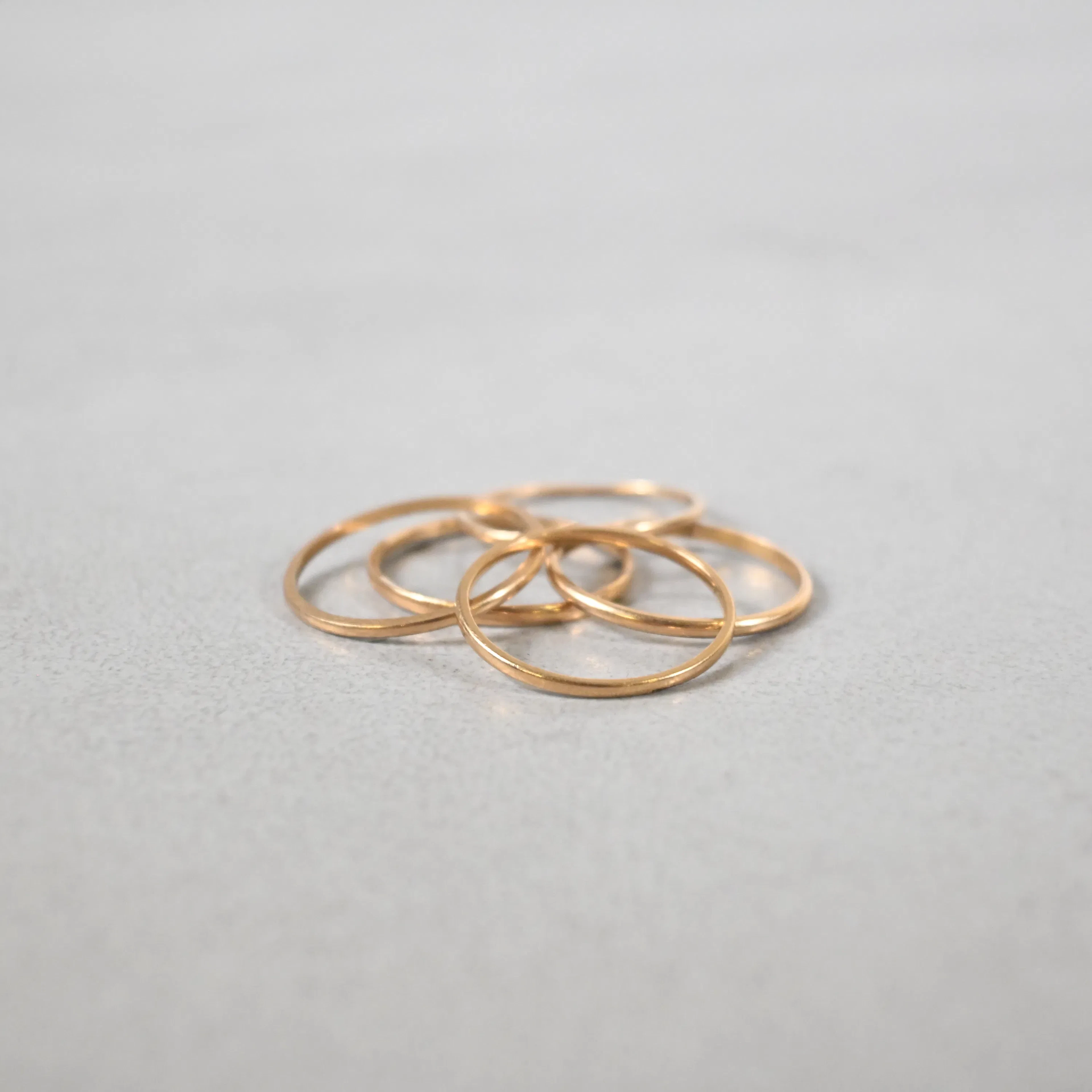 Ringar, 5st, 18k guld, 1900-talets andra hälft.