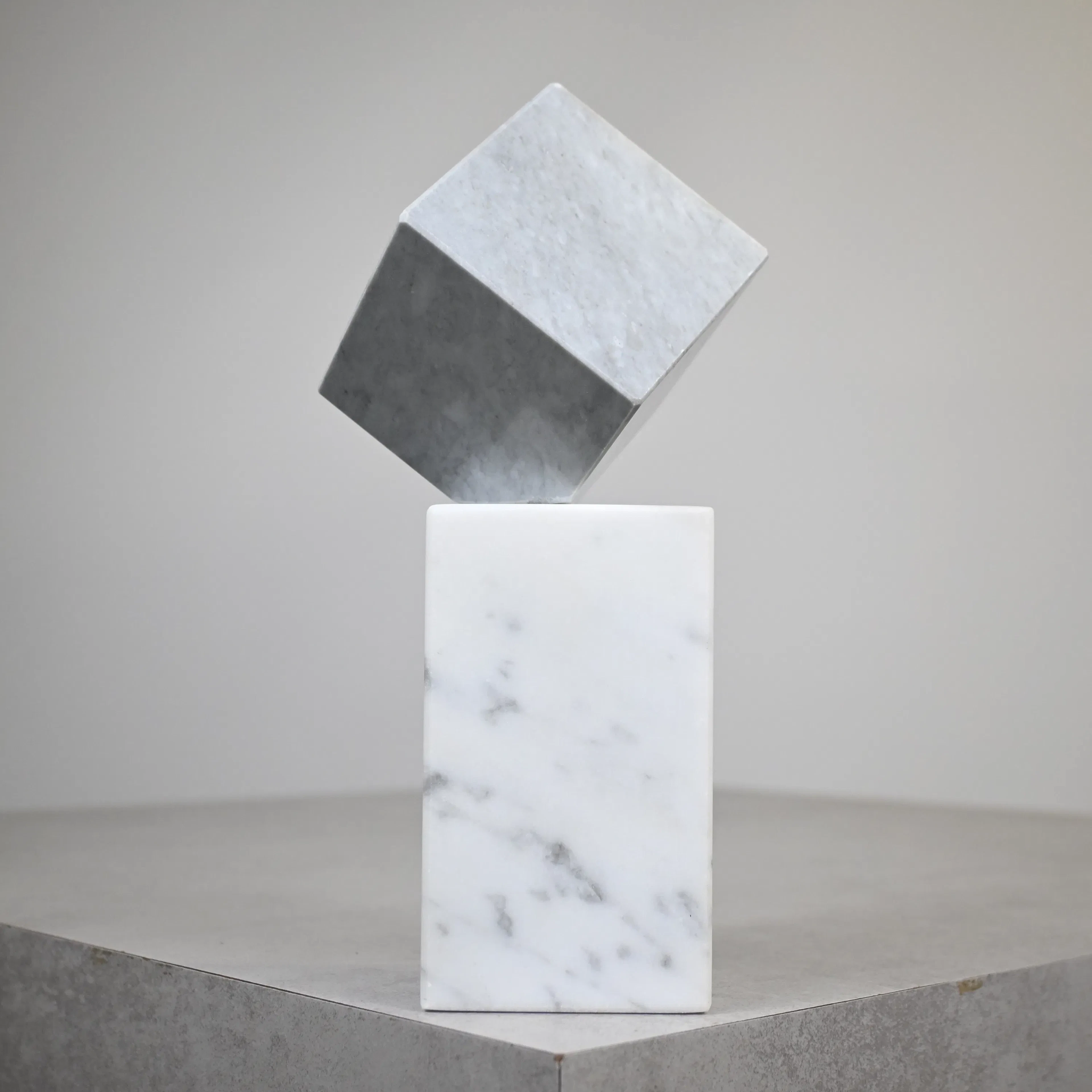 Elisabeth Ekstrand (f. 1941) skulptur, marmor, signerad.