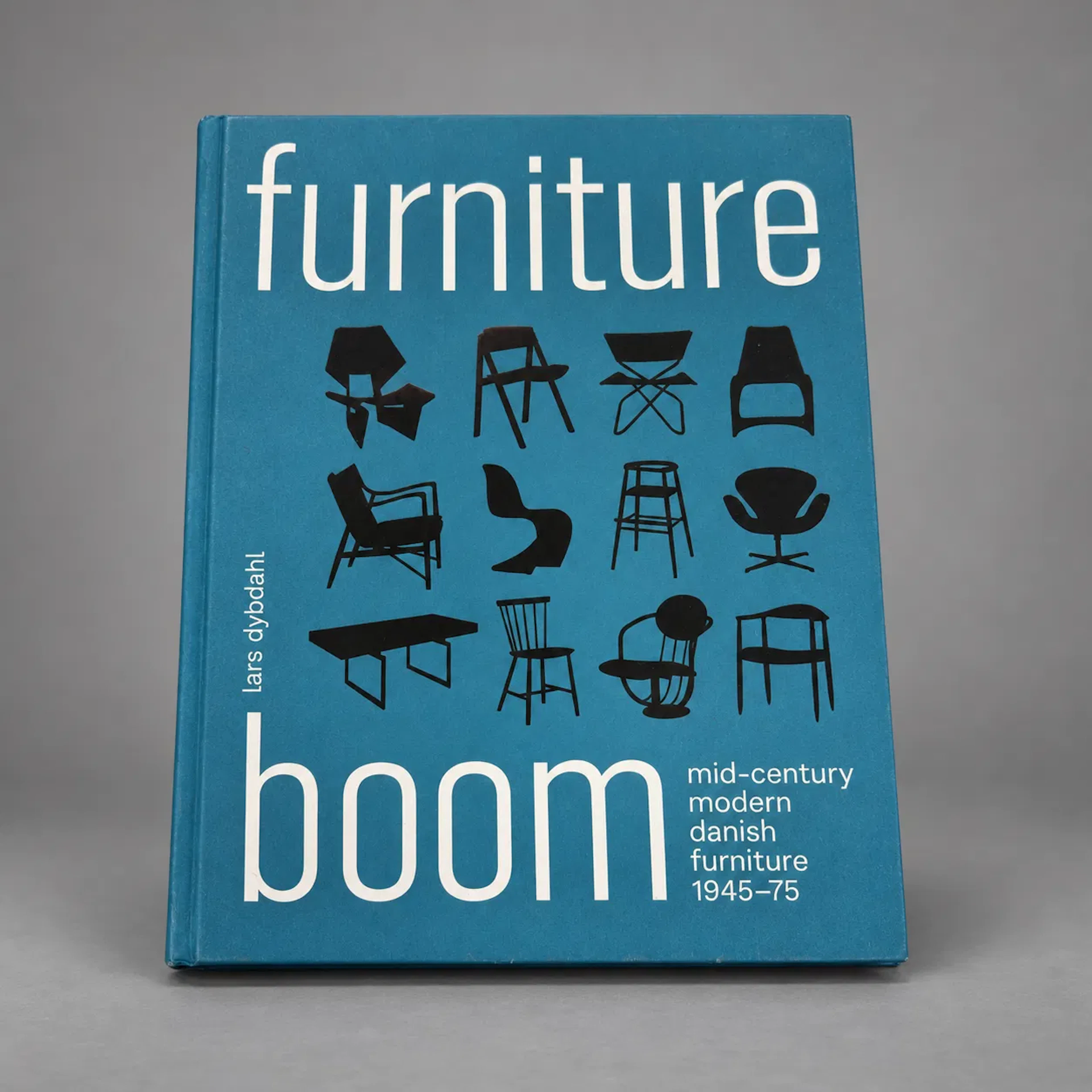 Bok, Lars Dybdahl, ”Furniture Boom”, dansk möbeldesign 1945–1975.