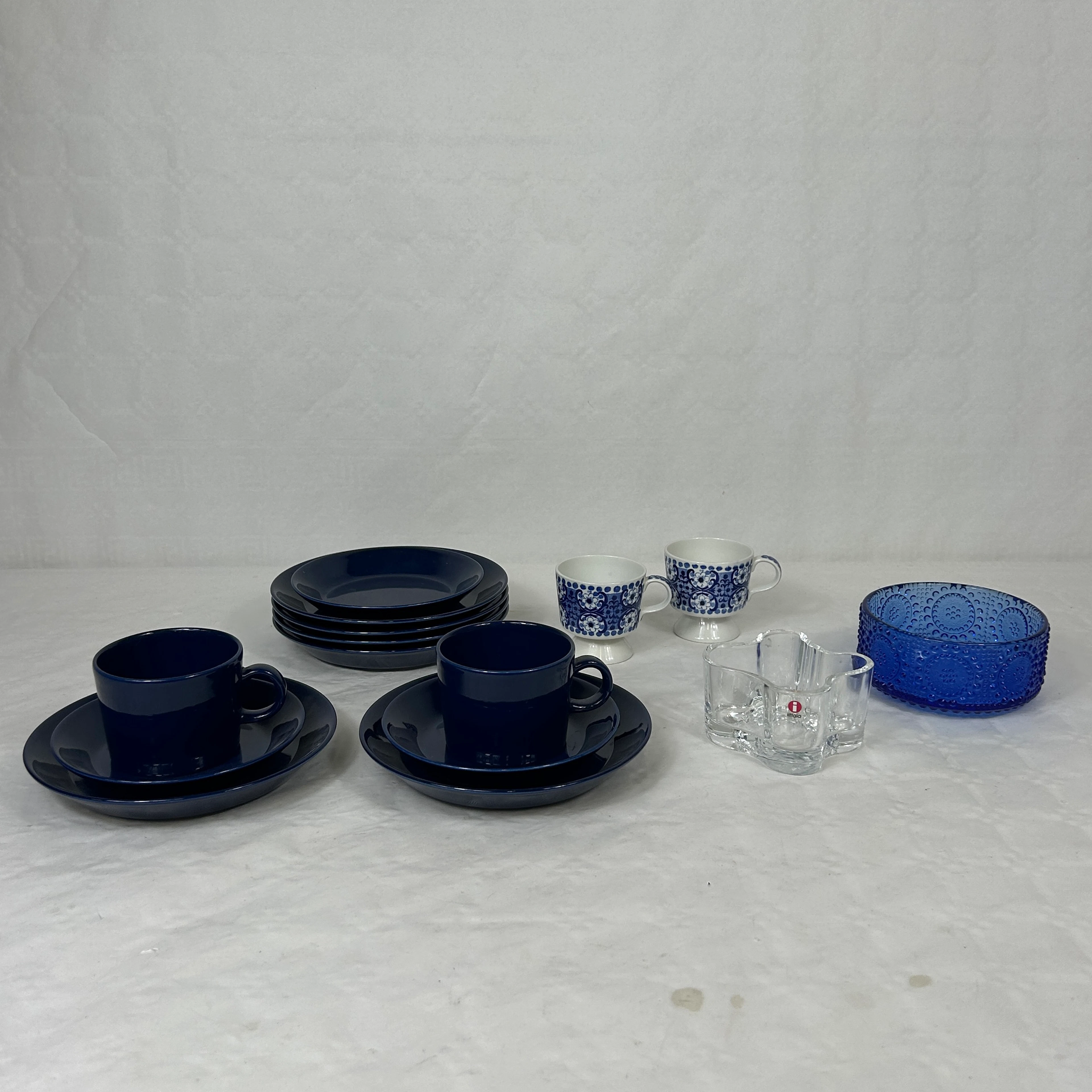 Diverse porslin och glas, Iittala, Finland.