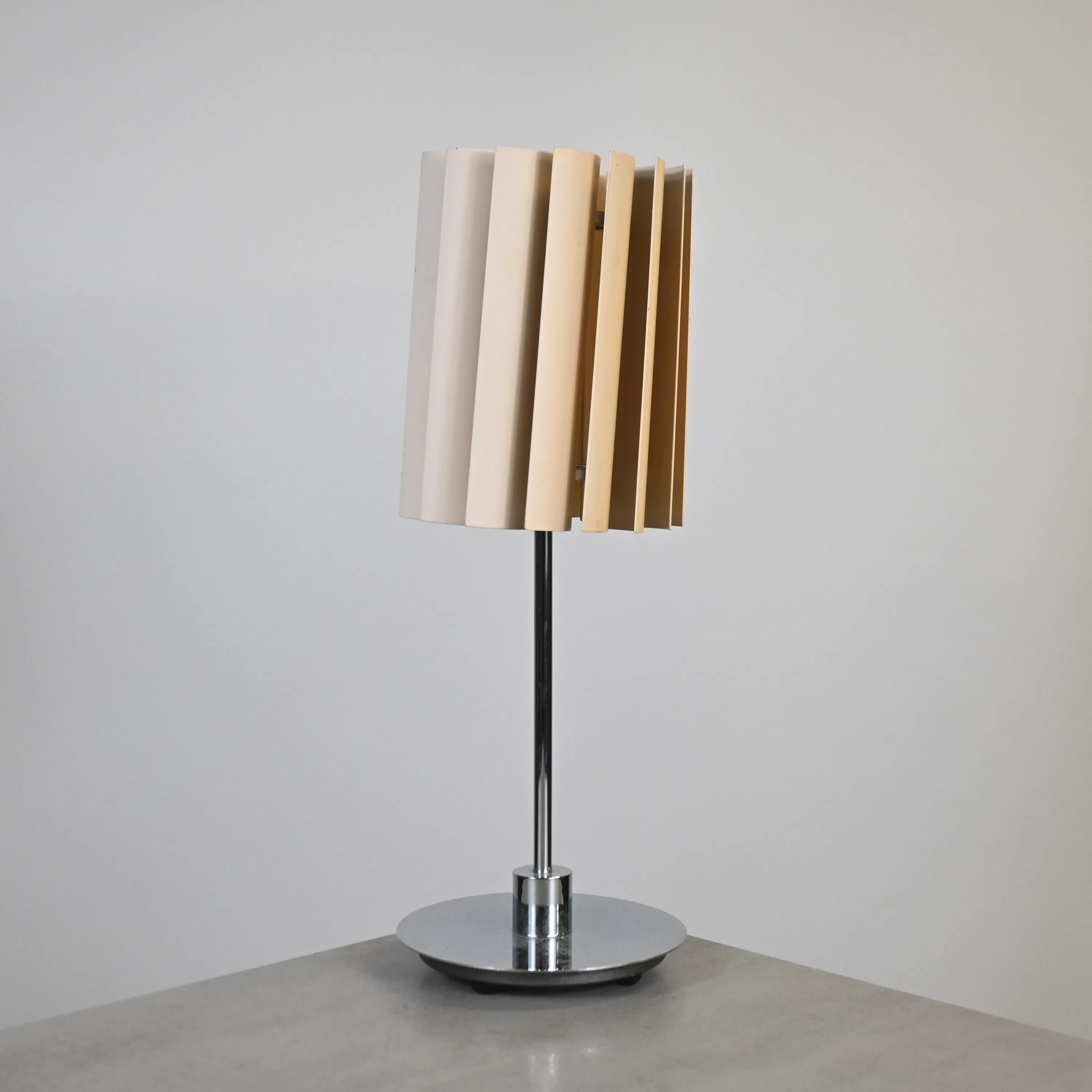 Martin Herstal, bordslampa "Turbine", Herstal, Danmark.