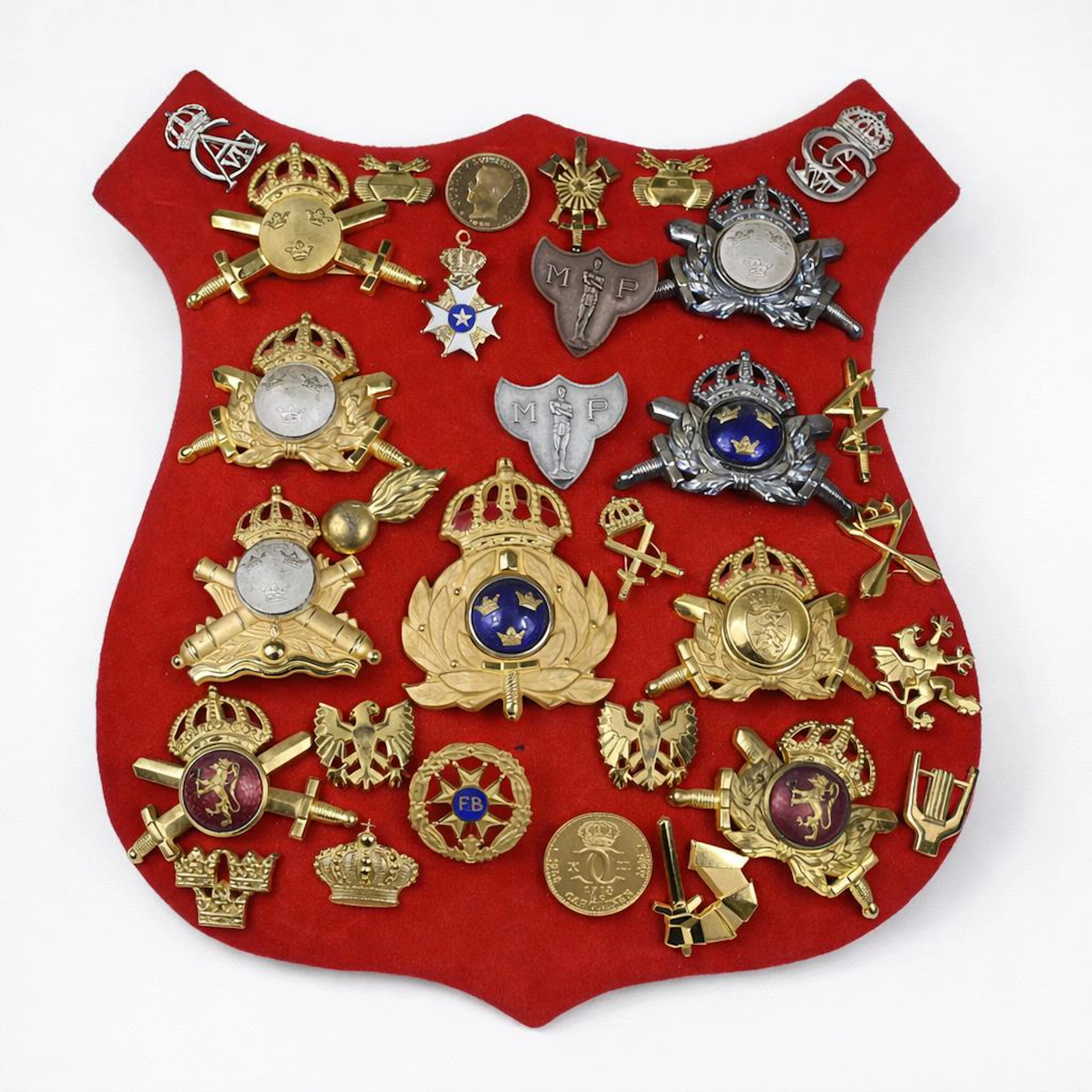 Parti märken och medaljer, Militära.