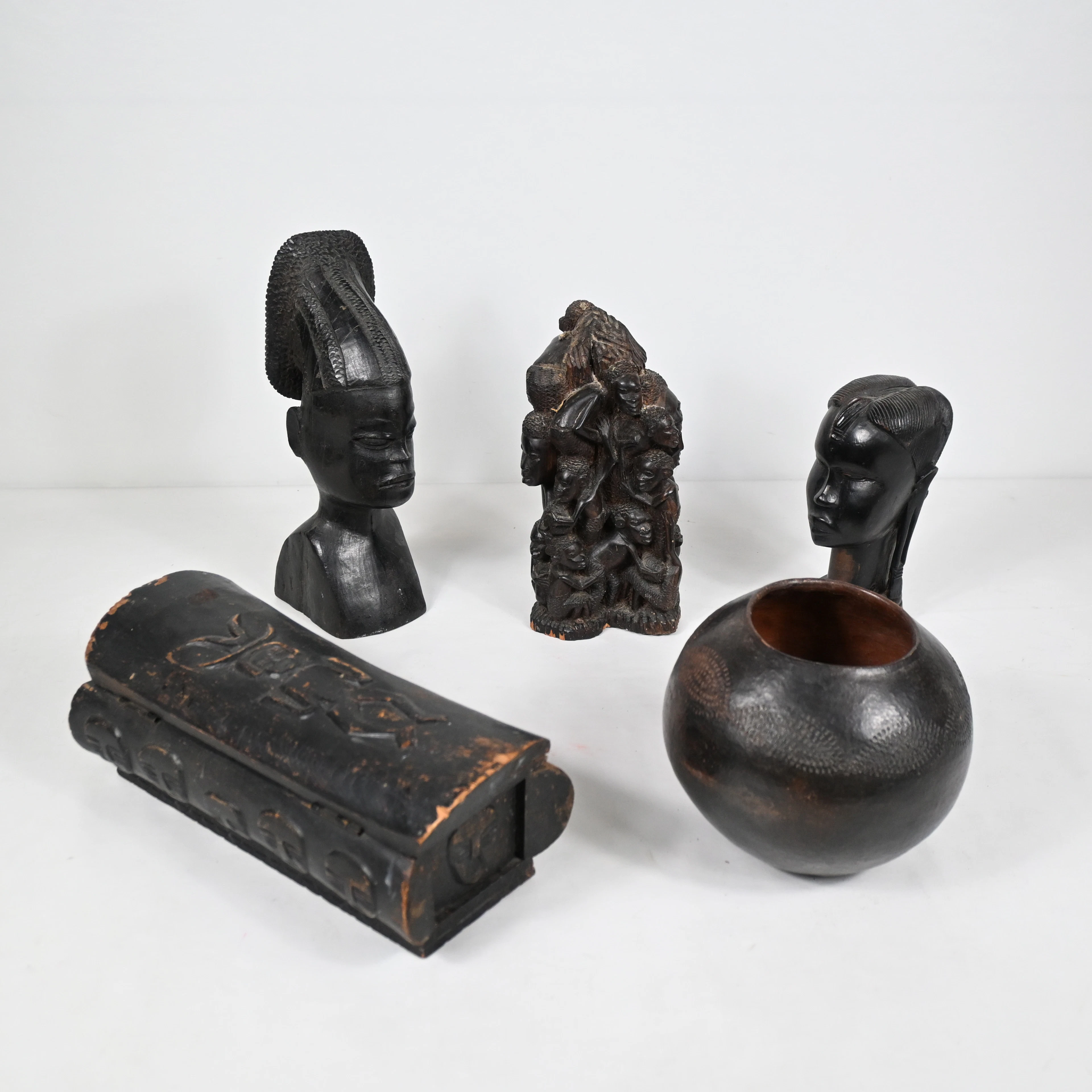 Afrikanska skulpturer, 5st, 1900-tal.