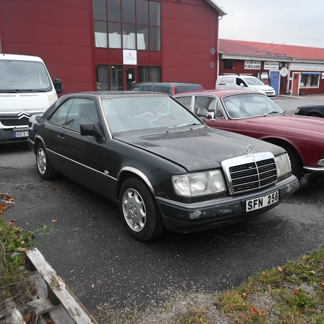Mercedes-Benz 230 CE, coupé, 1990.