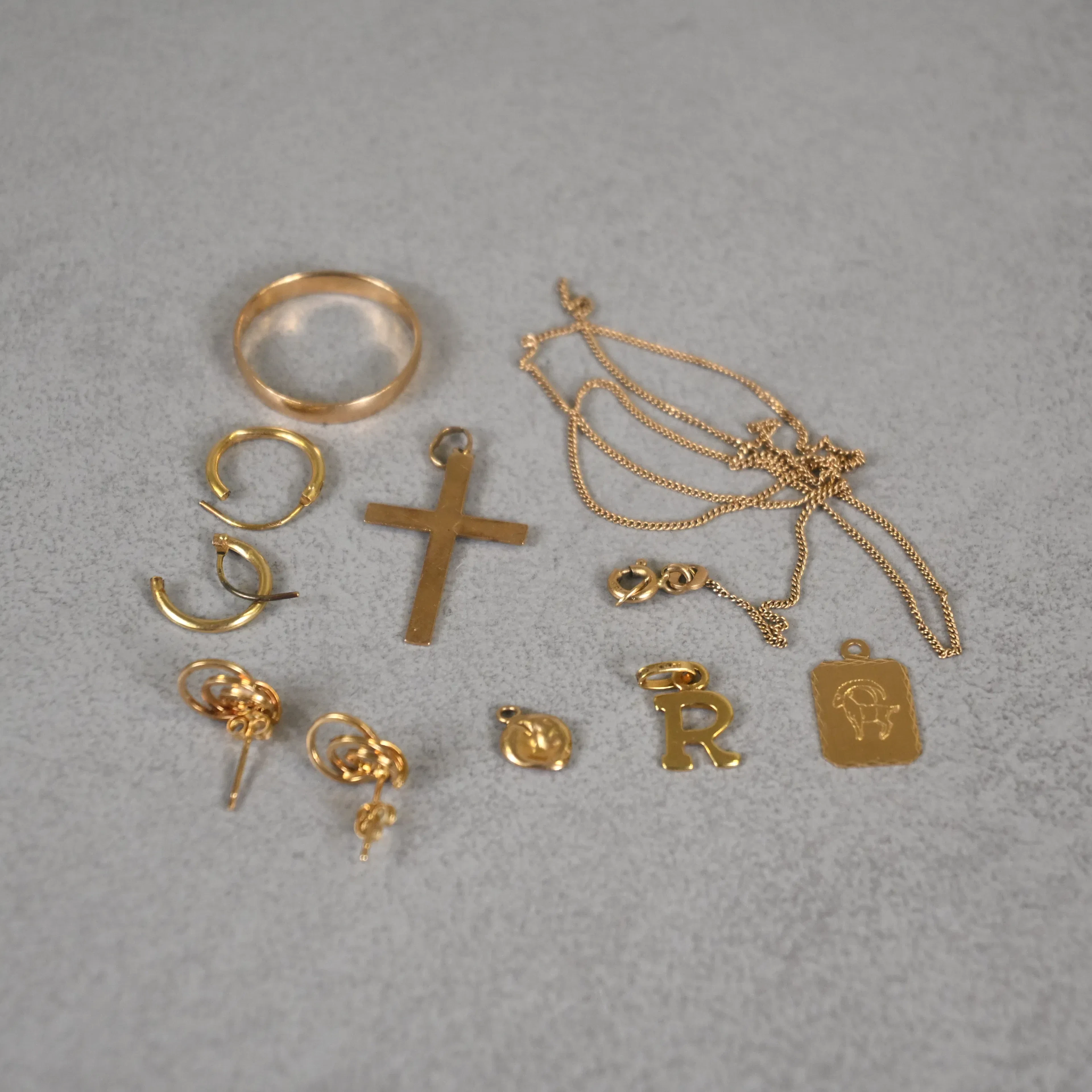 Smycken, 10 delar, 18k guld, 1900-tal.