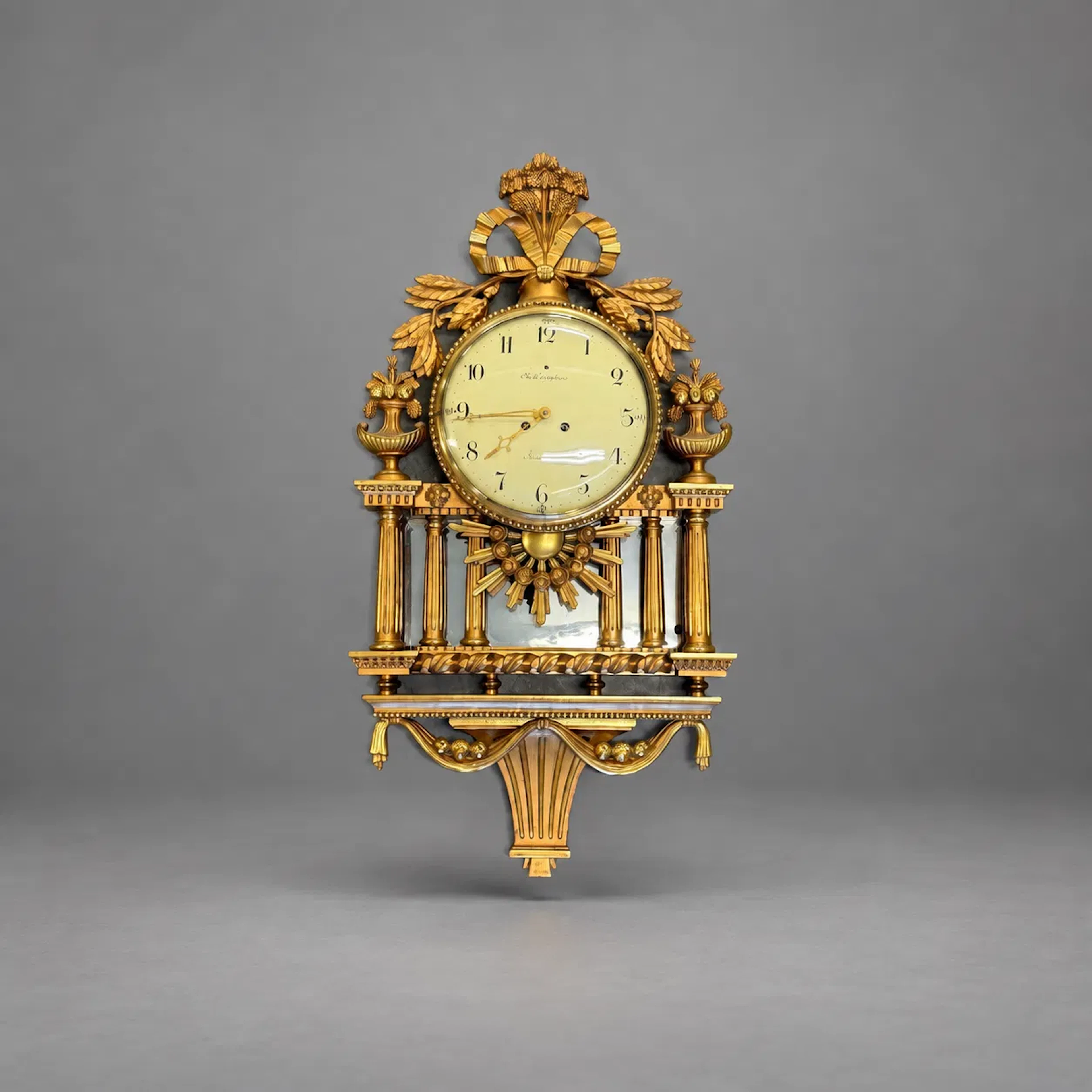 Rob Engström, väggpendly, gustaviansk stil, 1900-talets början.