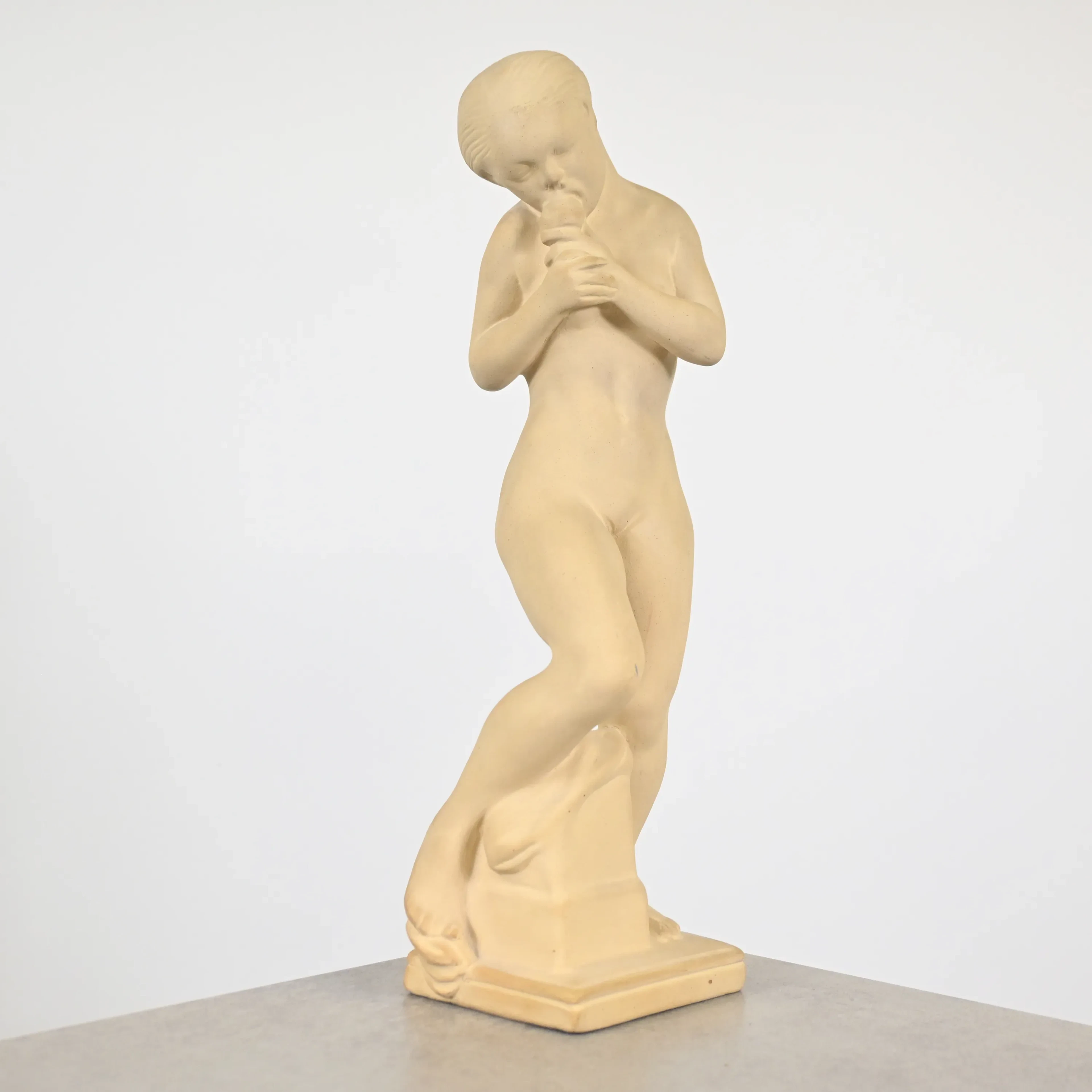 Kai Nielsen, skulptur, "Eva med äpplet", Herman Kähler, Danmark.