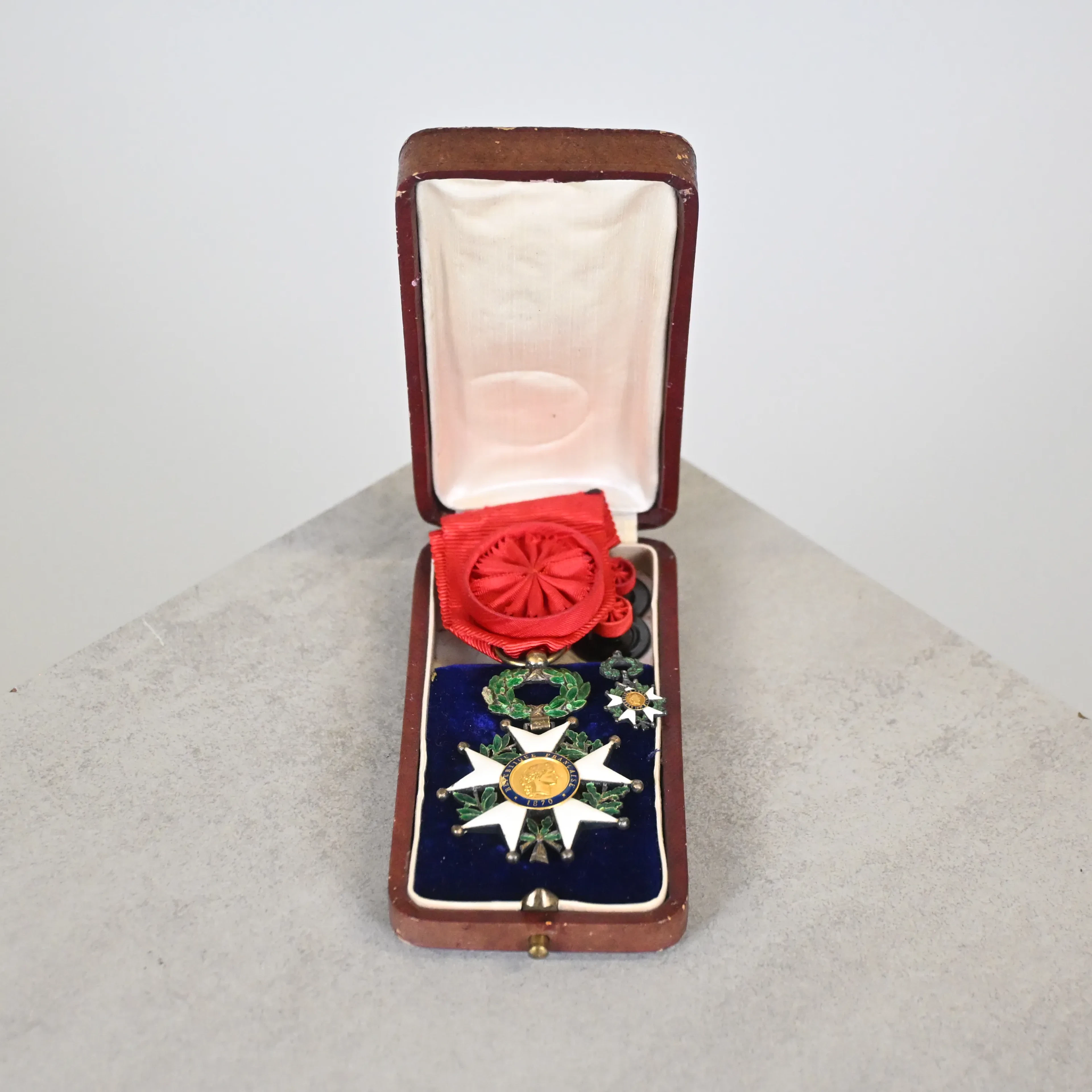 Medaljer, 2st, Hederslegionen, Frankrike.