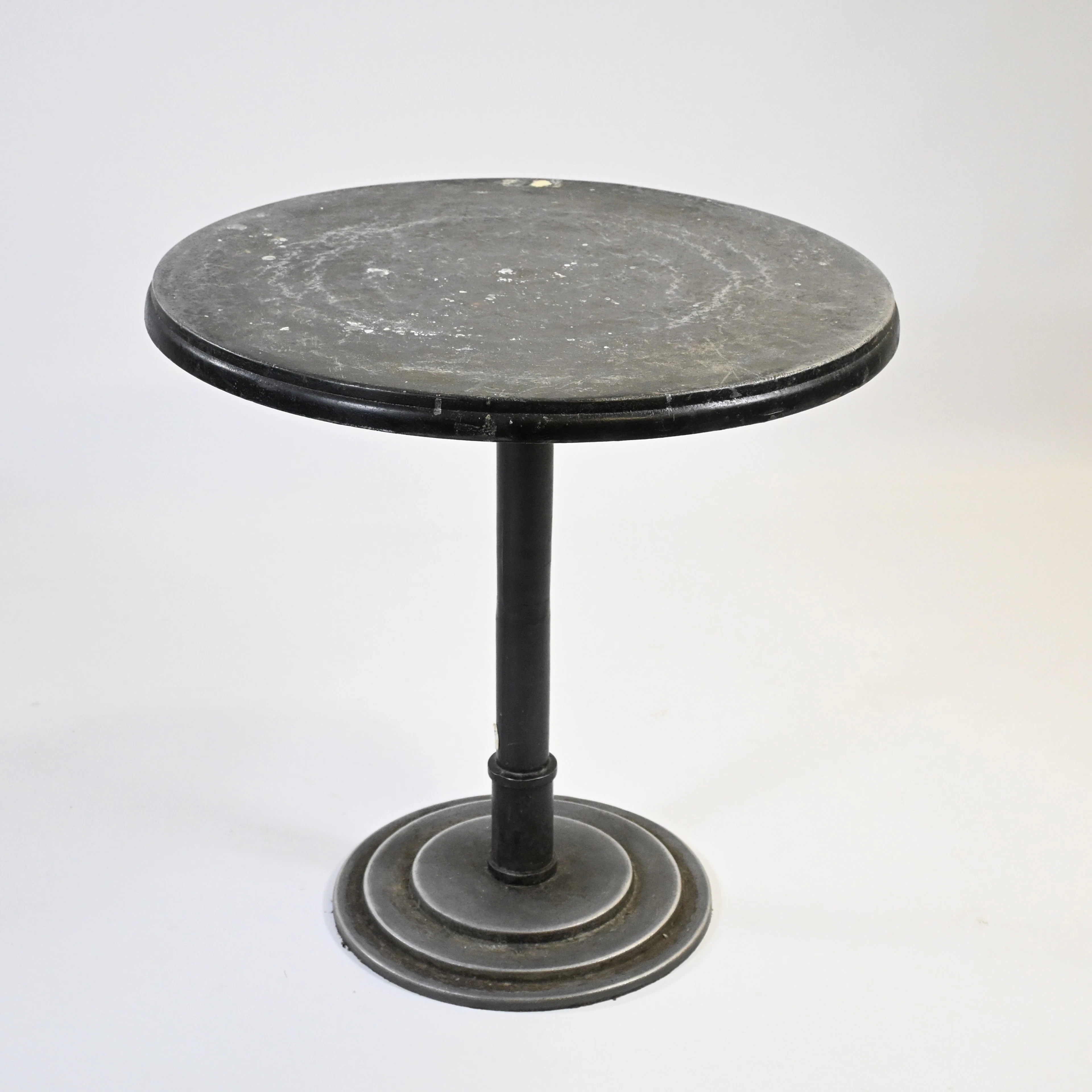 Sidobord i metall, "Dante", Artwood, 2000-tal.