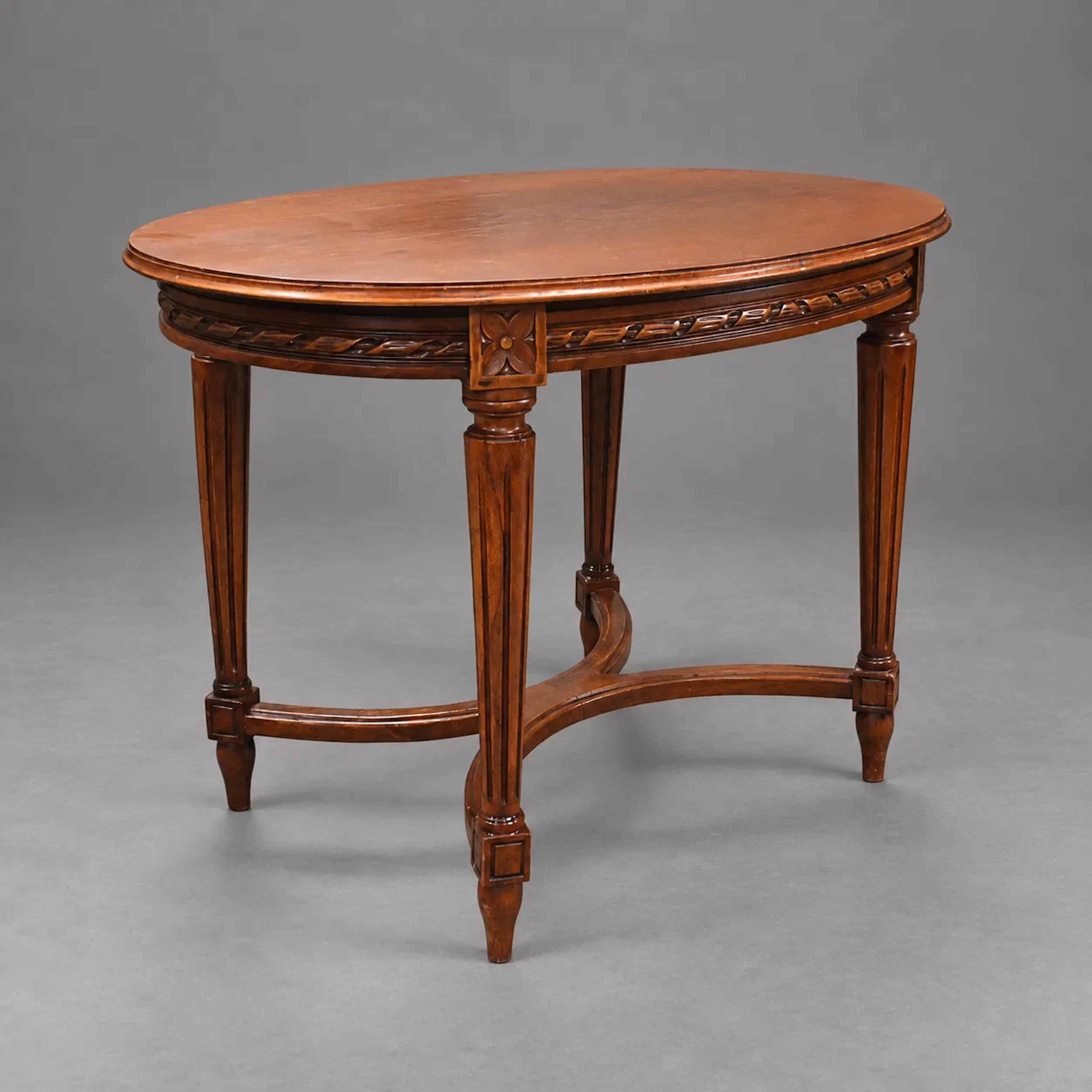 Sidobord, Louis XVI-stil, 1900-talets andra hälft.