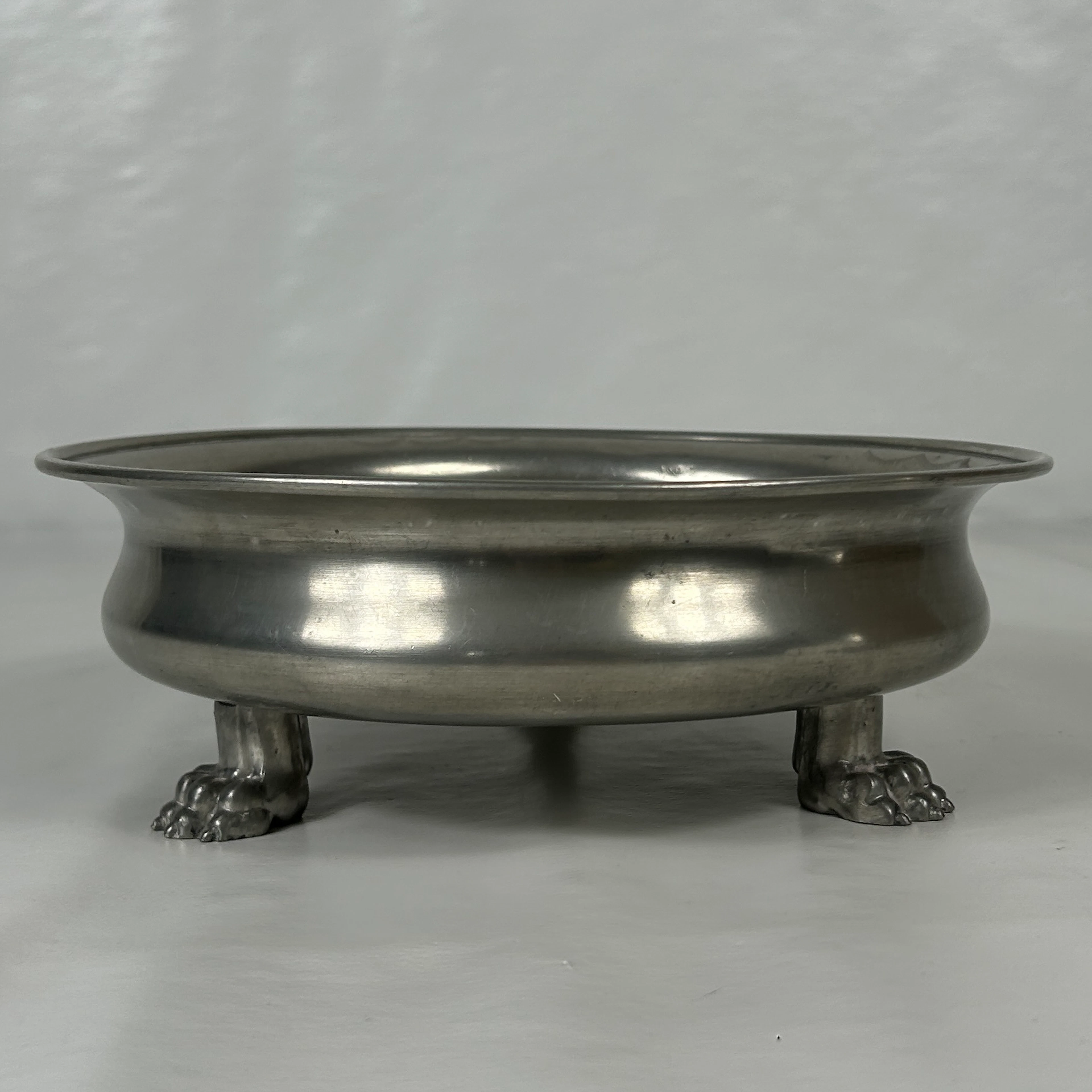 Anna Petrus. Skål, Firma Svenskt Tenn, modell 470, 1928.