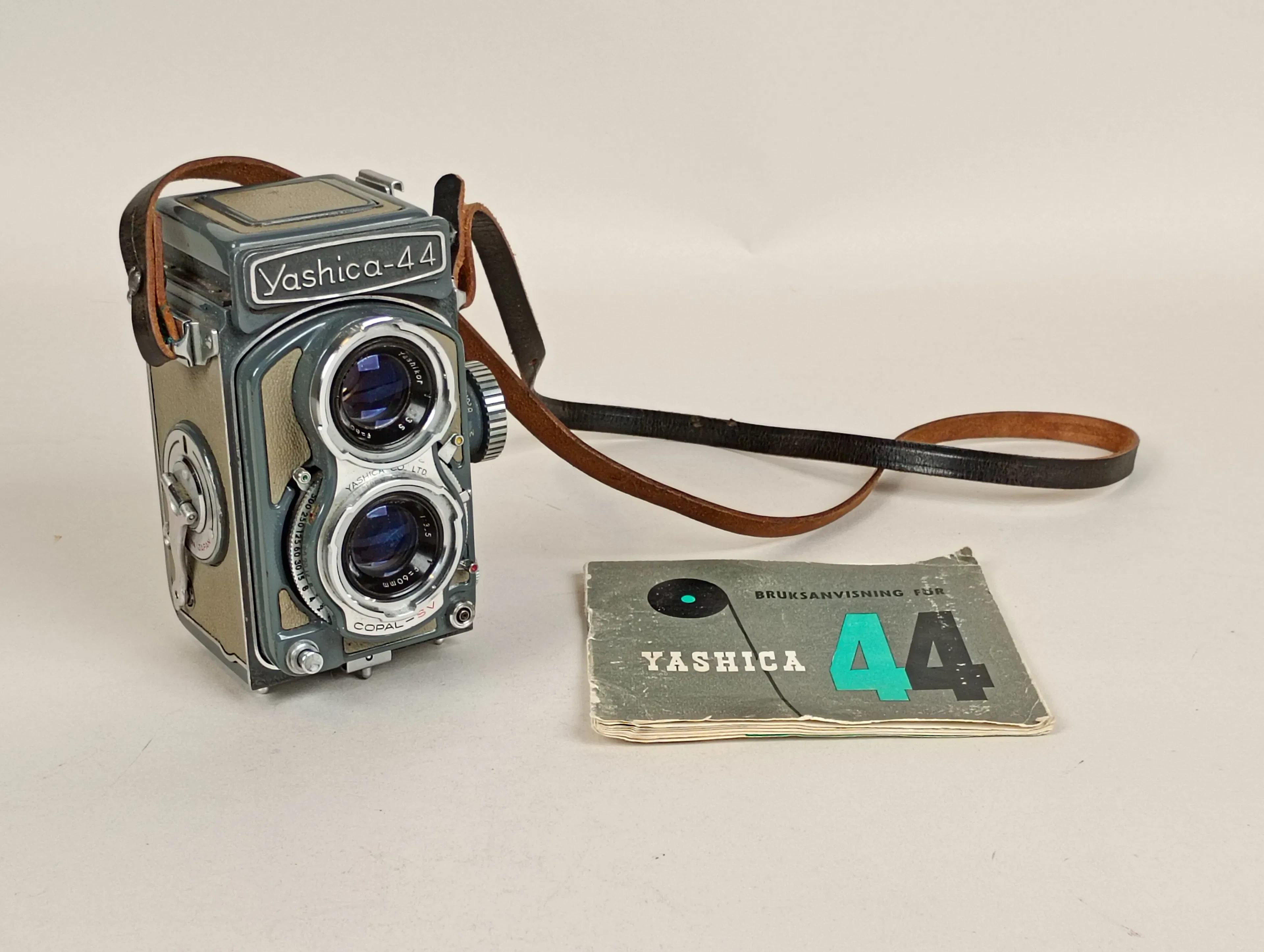 Spegelreflexkamera, Yashica 44, Japan