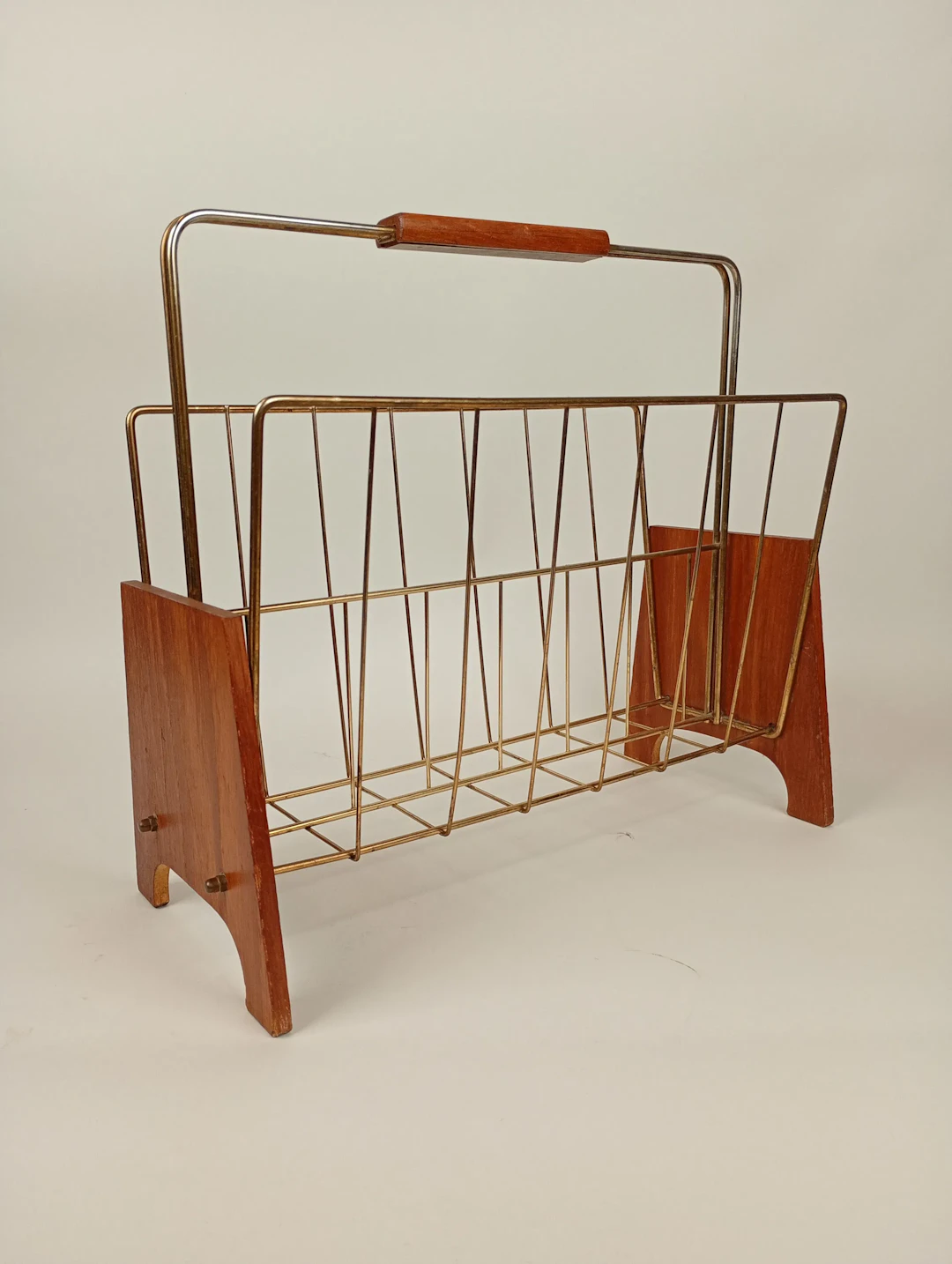 Tidningsställ, Teak & metall 1960-tal
