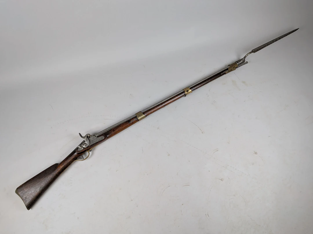 Slaglåsgevär, 1800-tal med bajonett & laddstock
