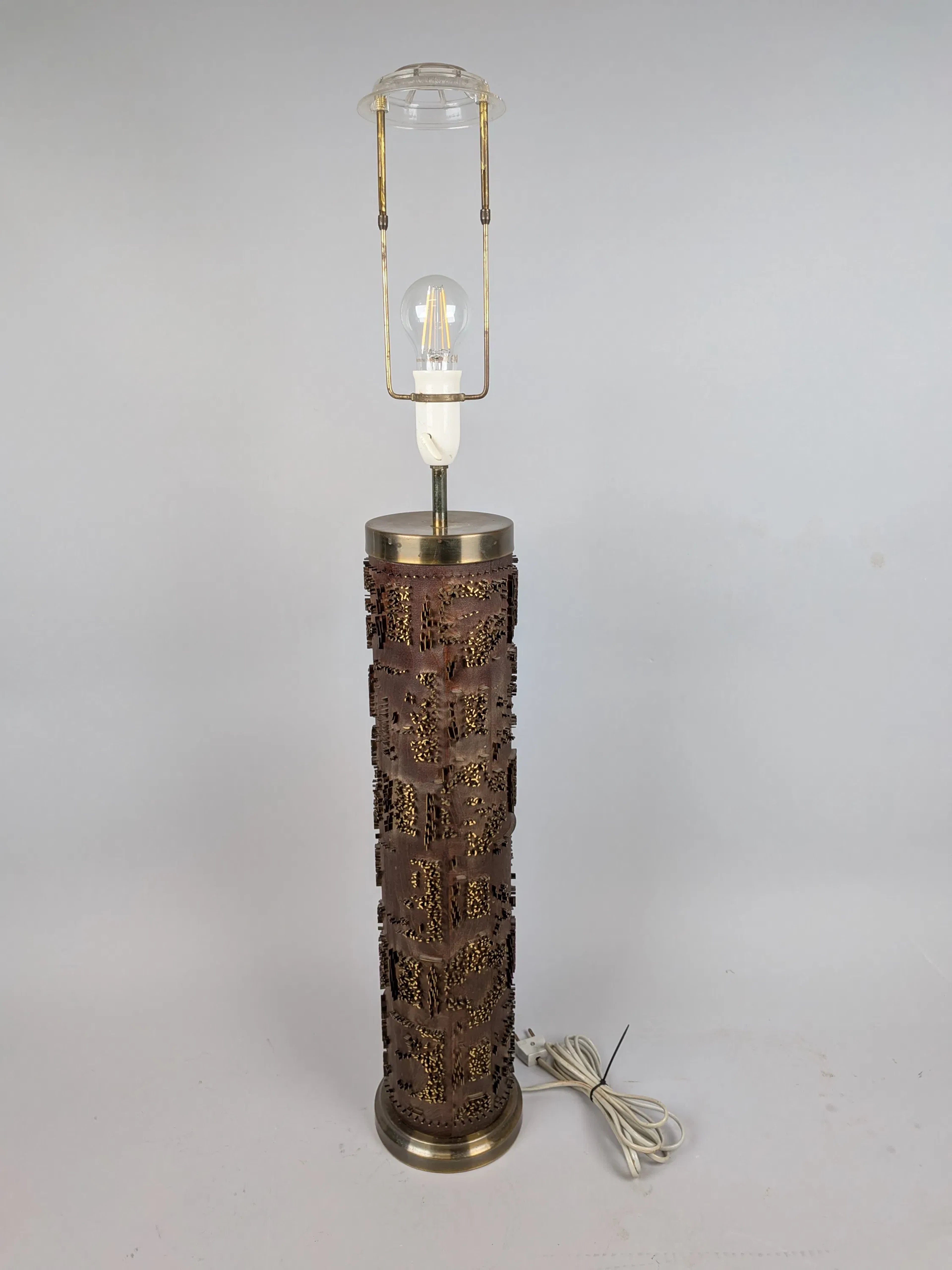 Golvlampa/lampfot av Tapetvals mässing