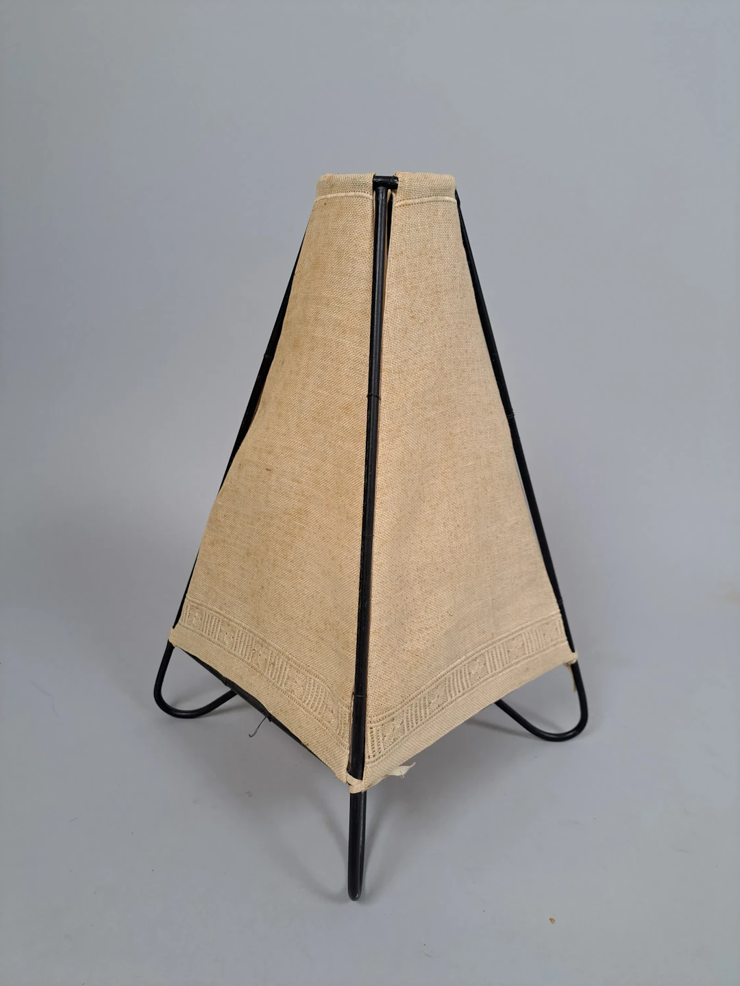 Bordslampa, string-modell