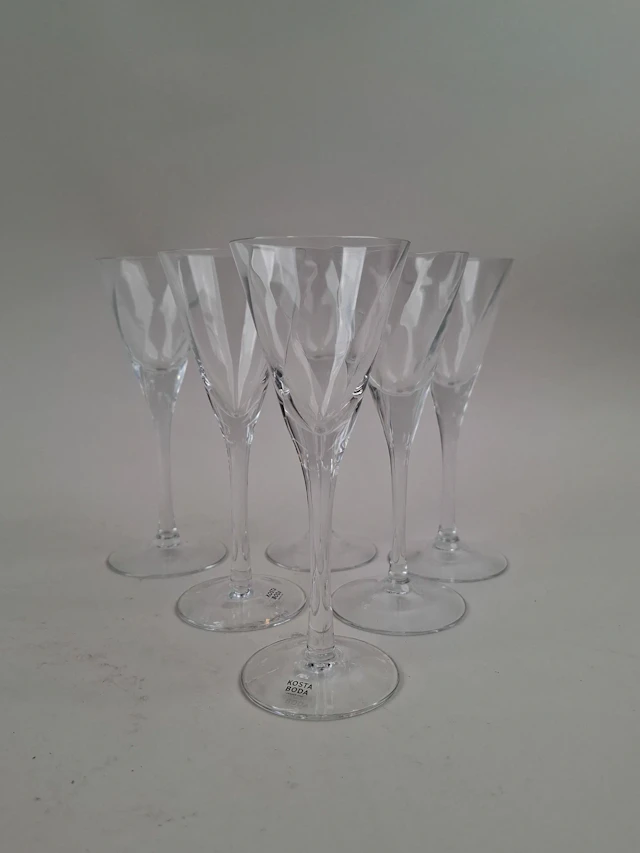 Snapsglas, "Chateau" Bertil Vallien Kosta